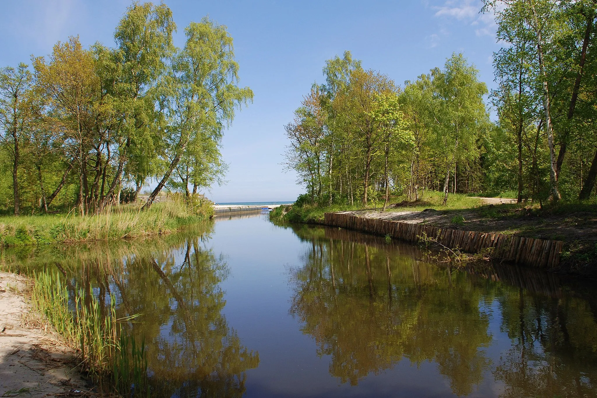 Photo showing: wieś Karwia