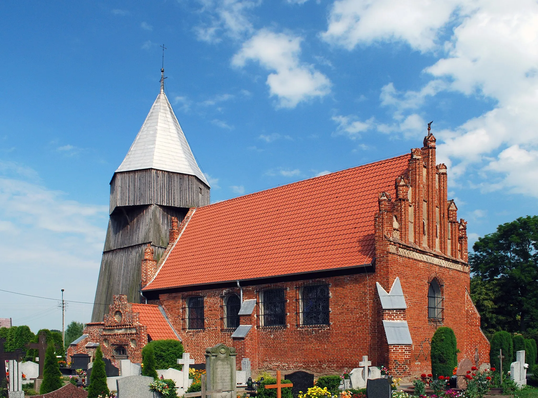 Photo showing: Kościół w Jezierniku.