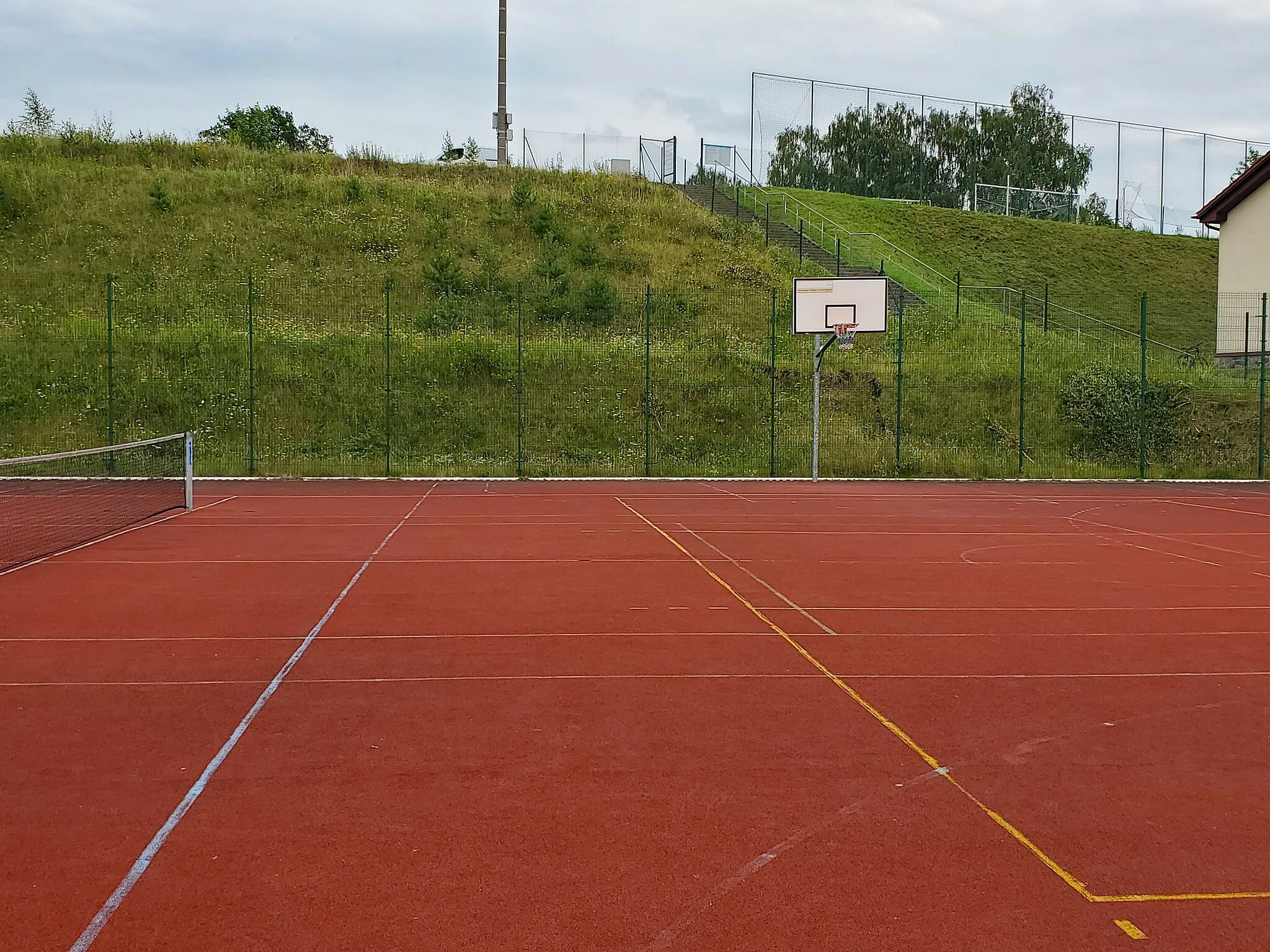 Photo showing: (BULK UPLOAD) Photographs of the playground, soccer field, and basketball court belonging to Jan Pawel 2 Elementary School in Gowidlino, Poland. All taken on 2023-08-05.