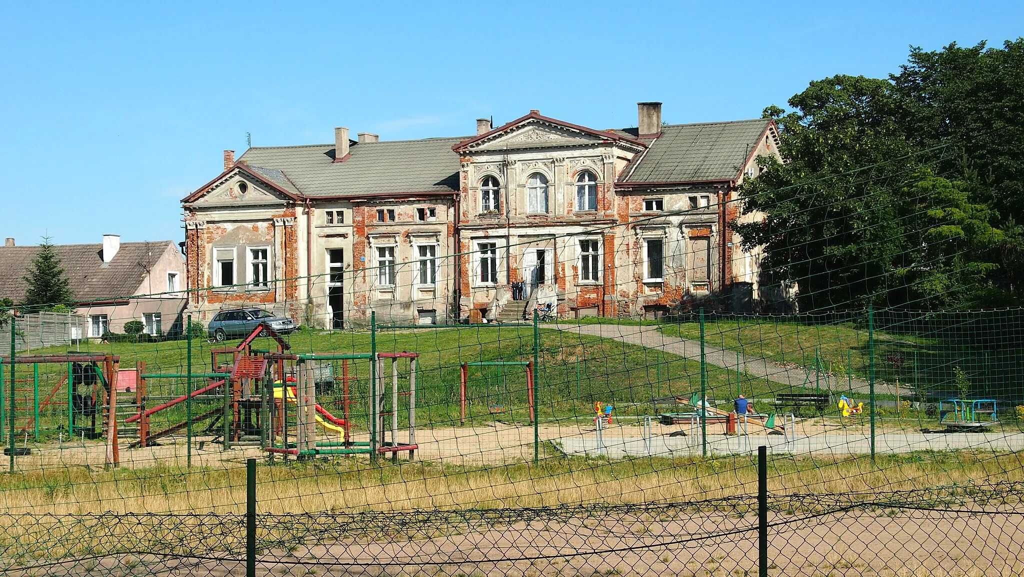 Photo showing: Gołębiewko - pałac
