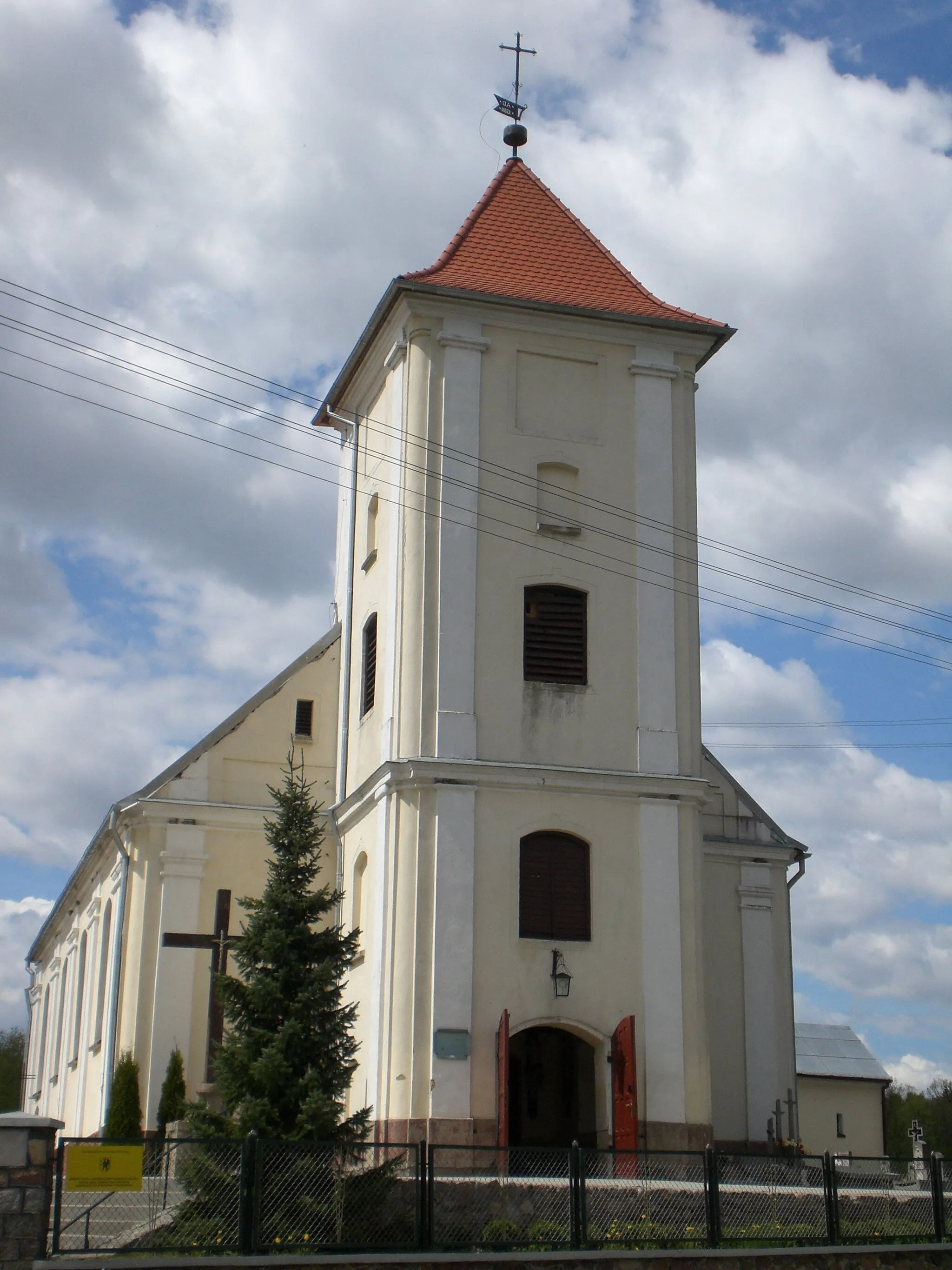 Photo showing: Garczyn - church from XVIII century