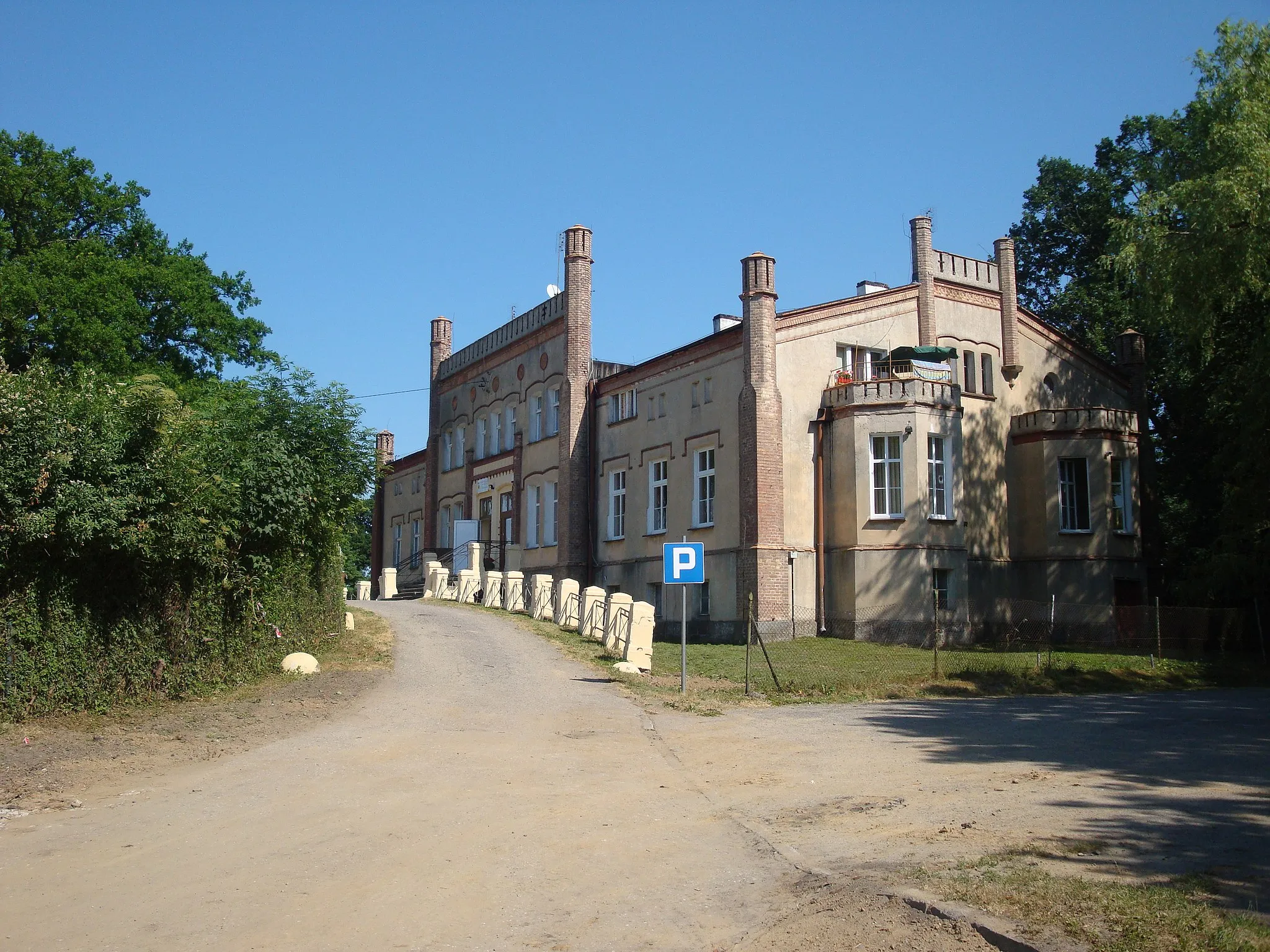 Photo showing: Celbowo-village in Gmina Puck, Poland. Palace of family Rodenacker
