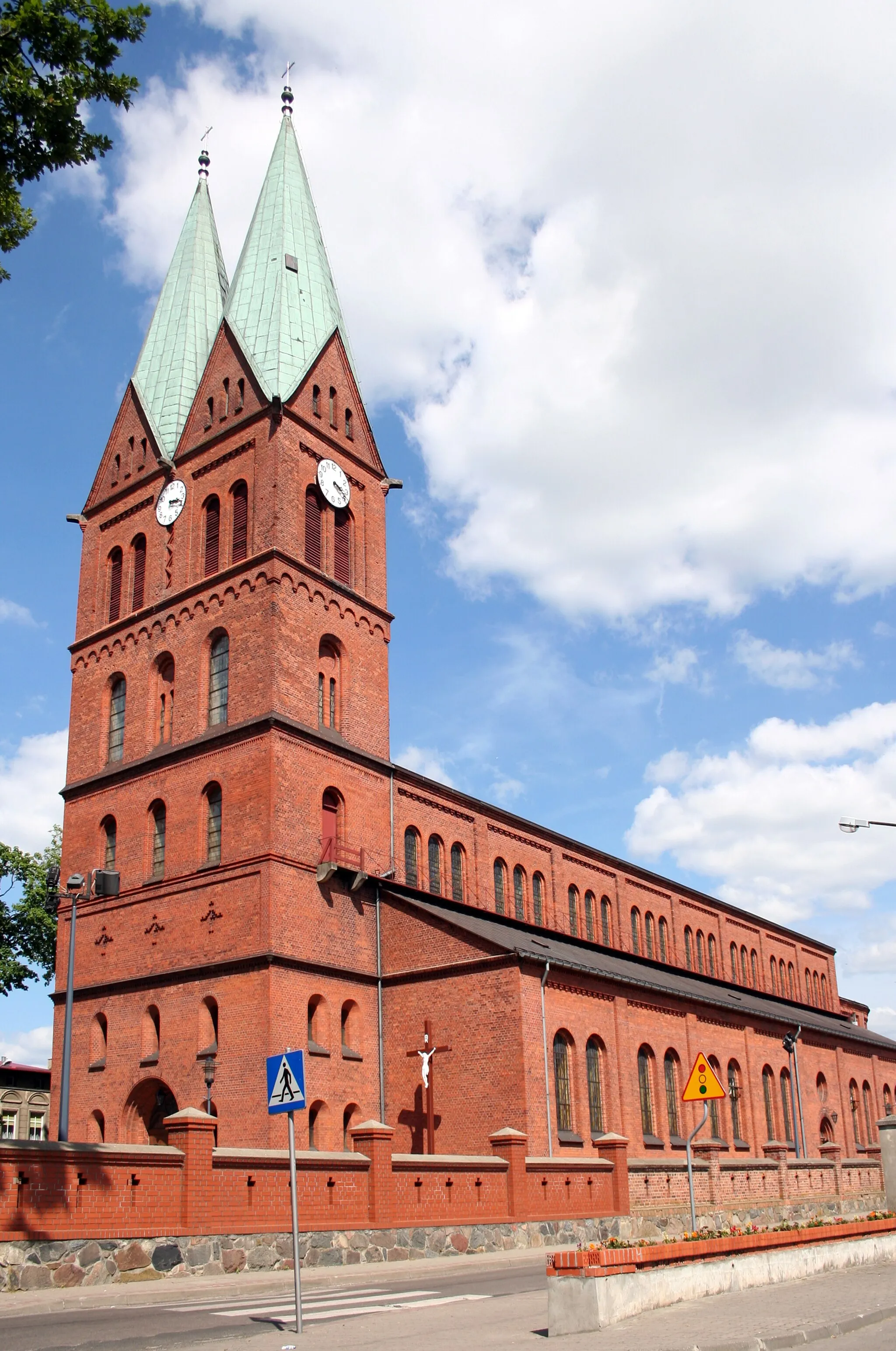 Photo showing: Kościół Wszystkich Świętych w Brusach