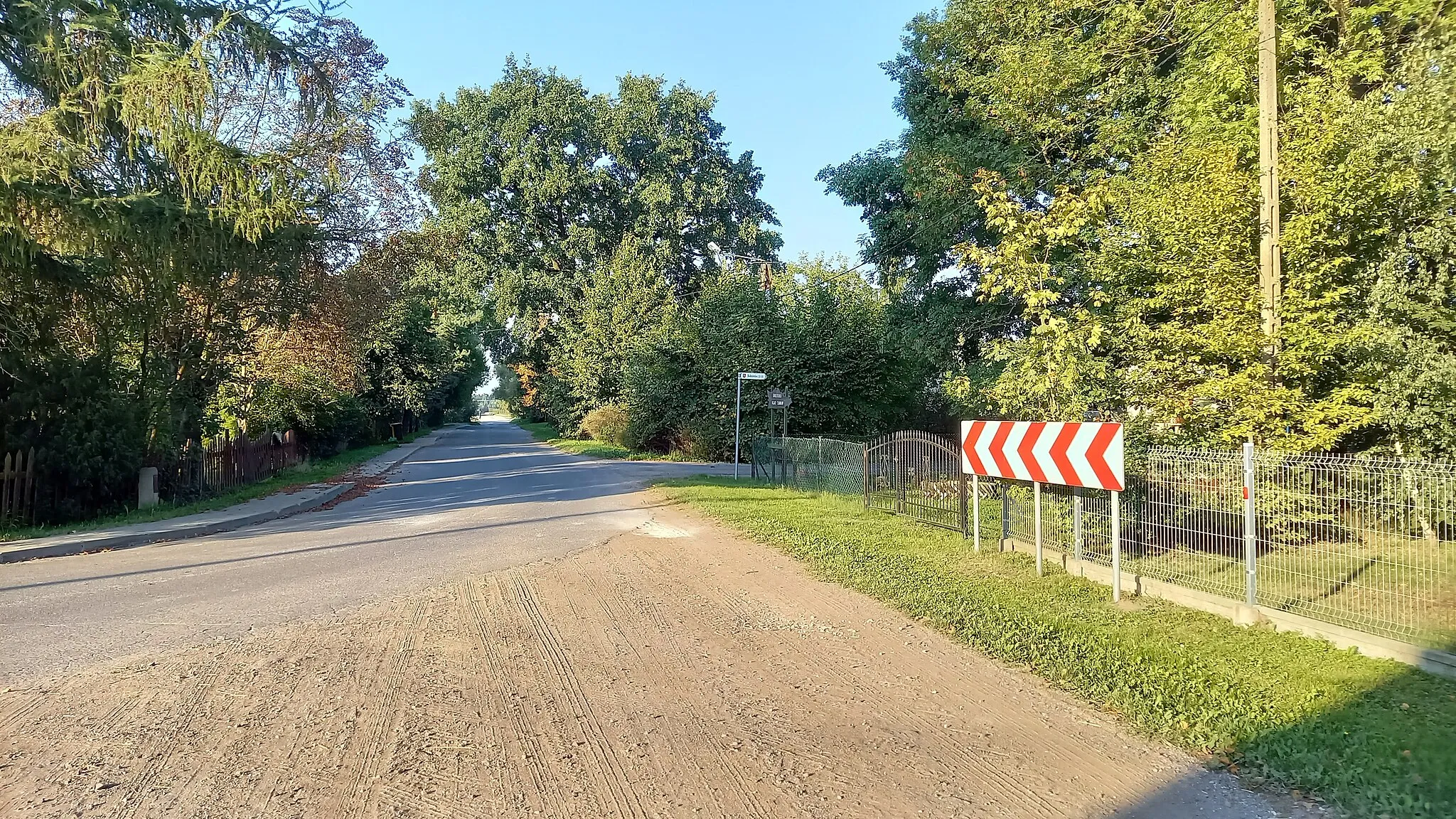 Photo showing: Droga we wsi Bobrowiec (woj. pomorskie)