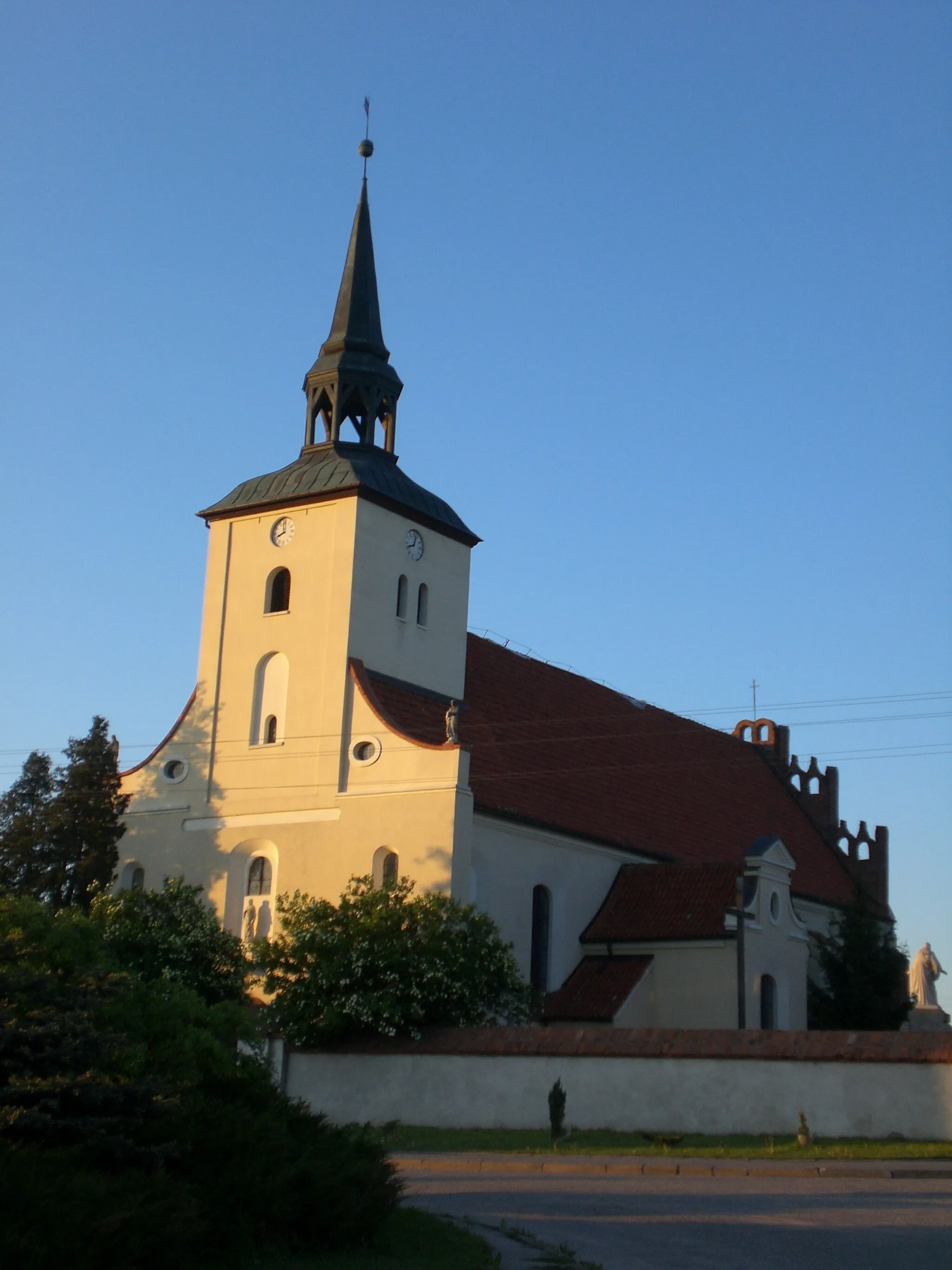 Photo showing: Church of Saint Martin in Barłożno