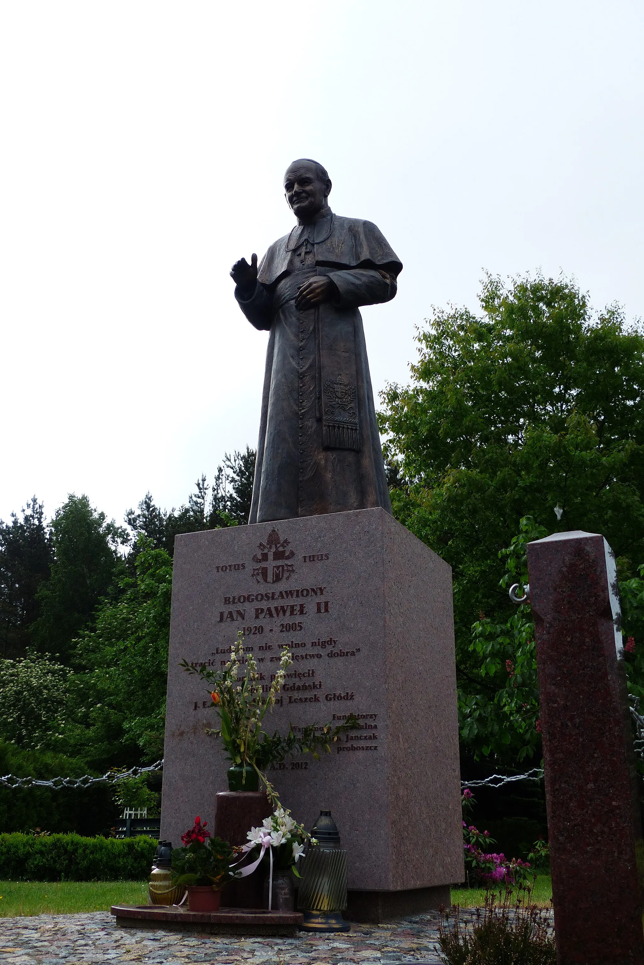 Photo showing: JP II Monument