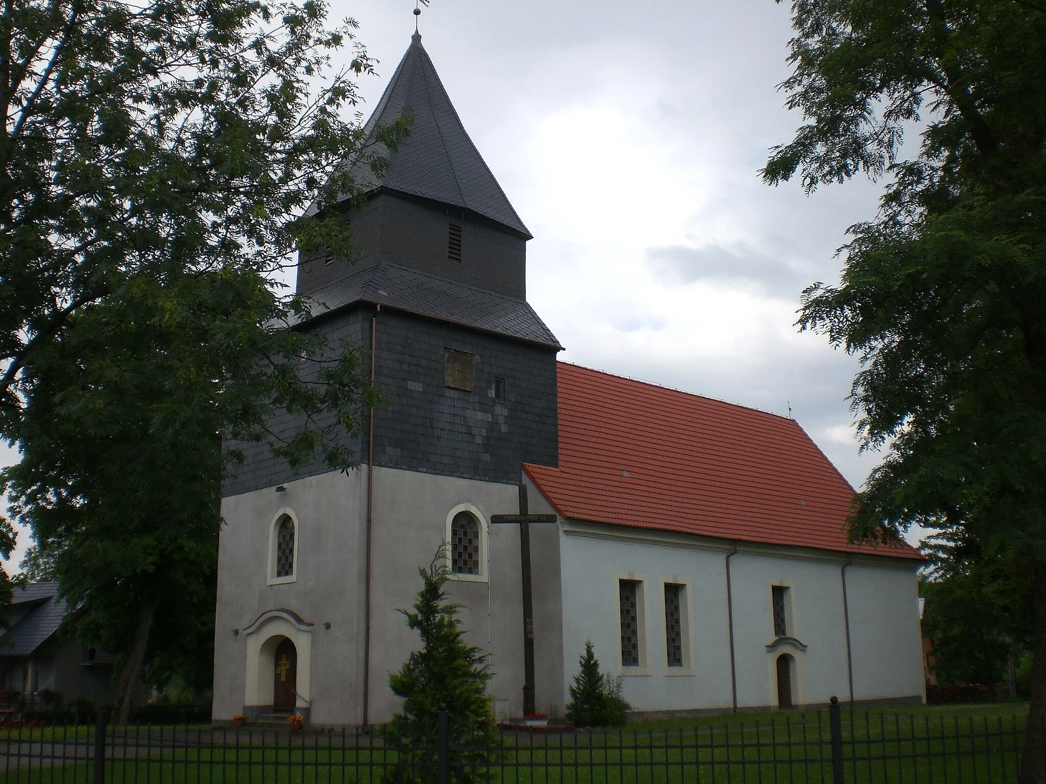 Photo showing: Łupawa - church