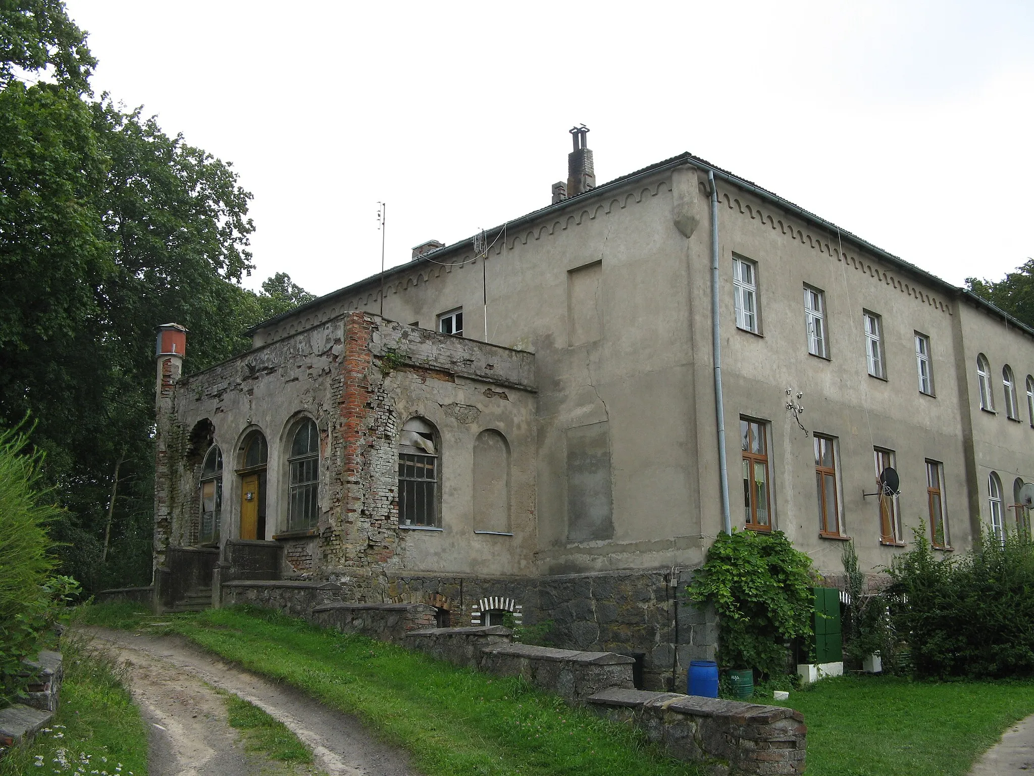 Photo showing: Former castle in Jerzkowice (before 1945 german Jerskewitz)