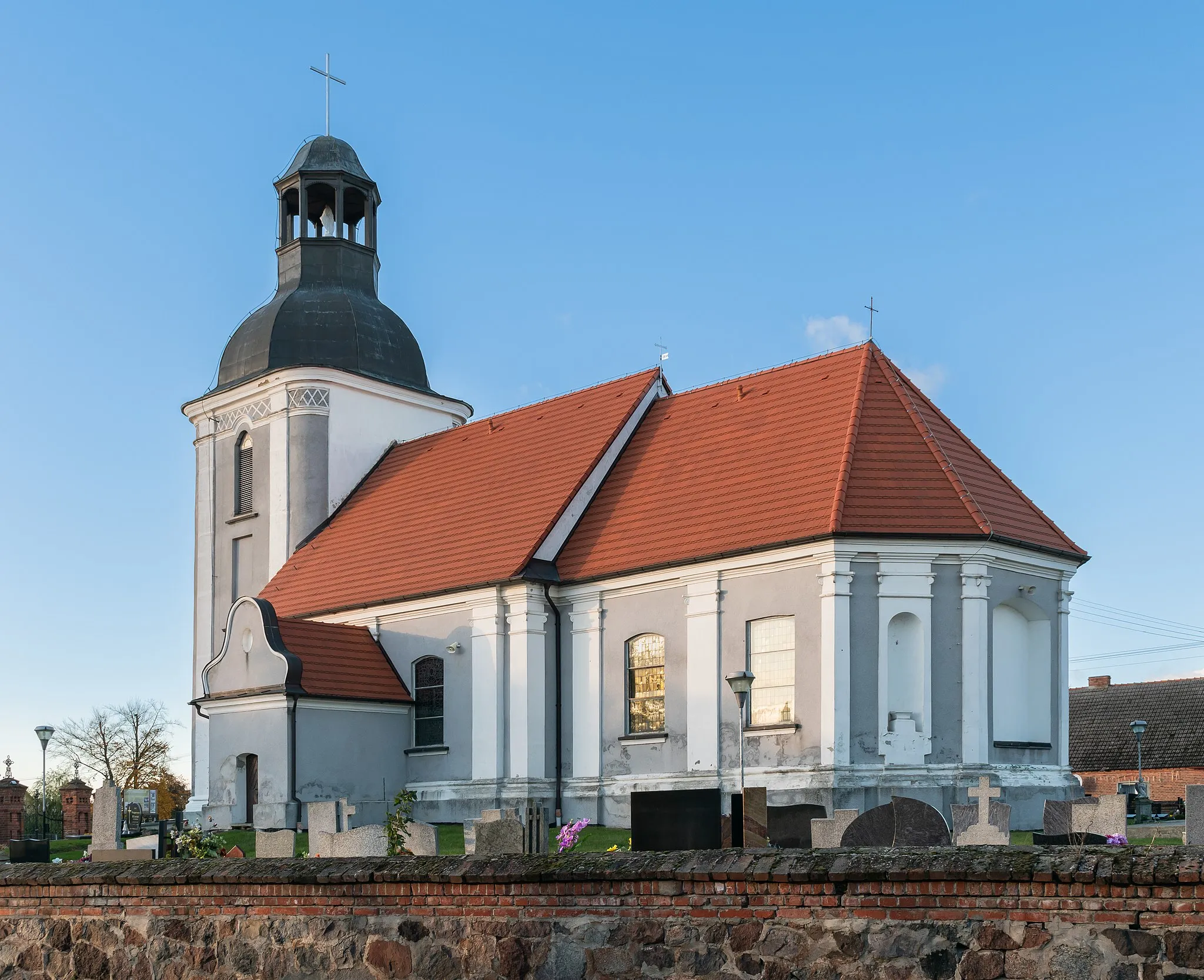 Photo showing: Nativity of the Virgin Mary church in Pruszcz, Kuyavian-Pomeranian Voivodeship, Poland