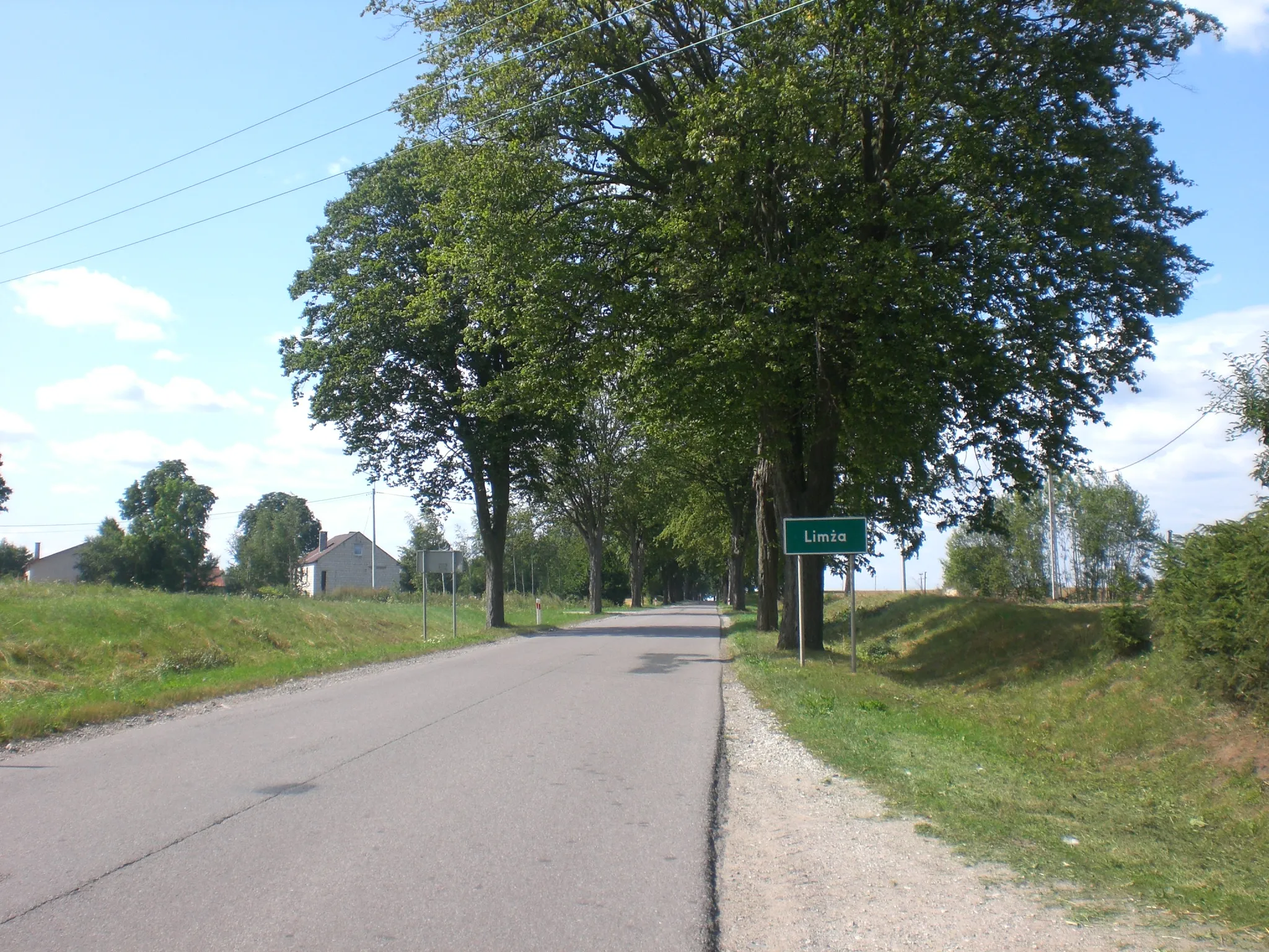 Photo showing: Limża, Voivodeship road 522