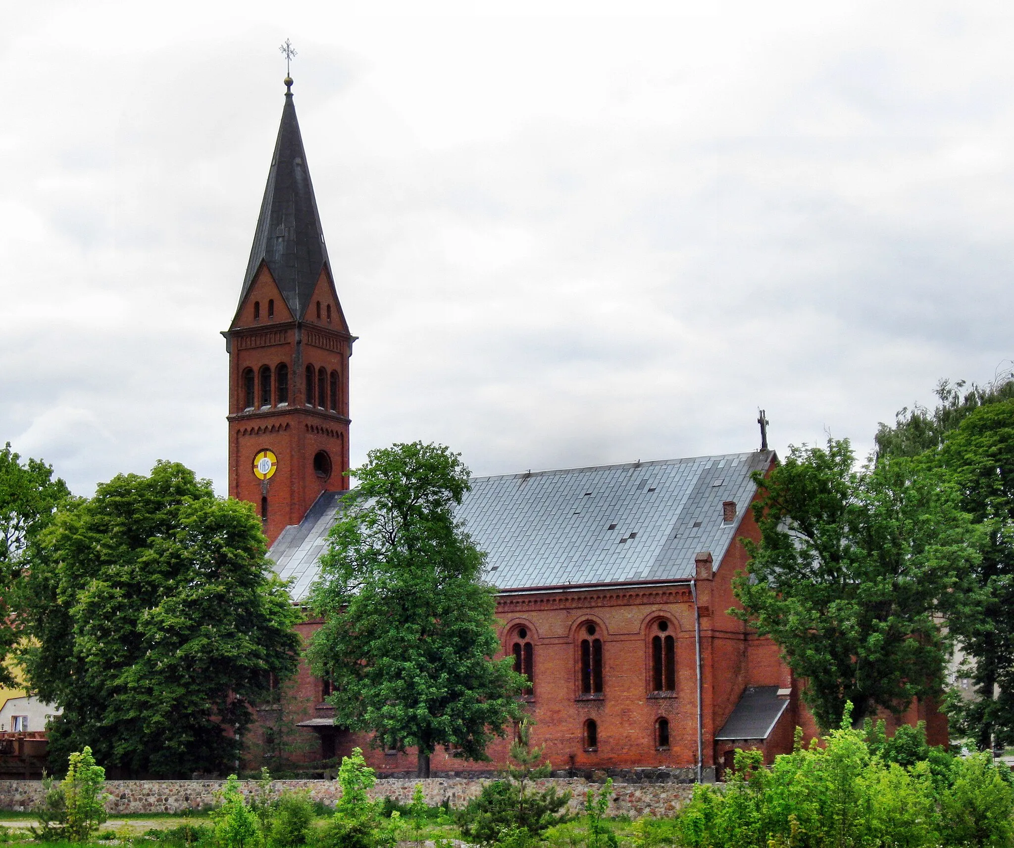 Photo showing: Skarszewy, ul. Szkolna 5 - kościół parafialny p.w. św. Maksymiliana Marii Kolbego (zabytek nr 1879 z 14.11.2011)