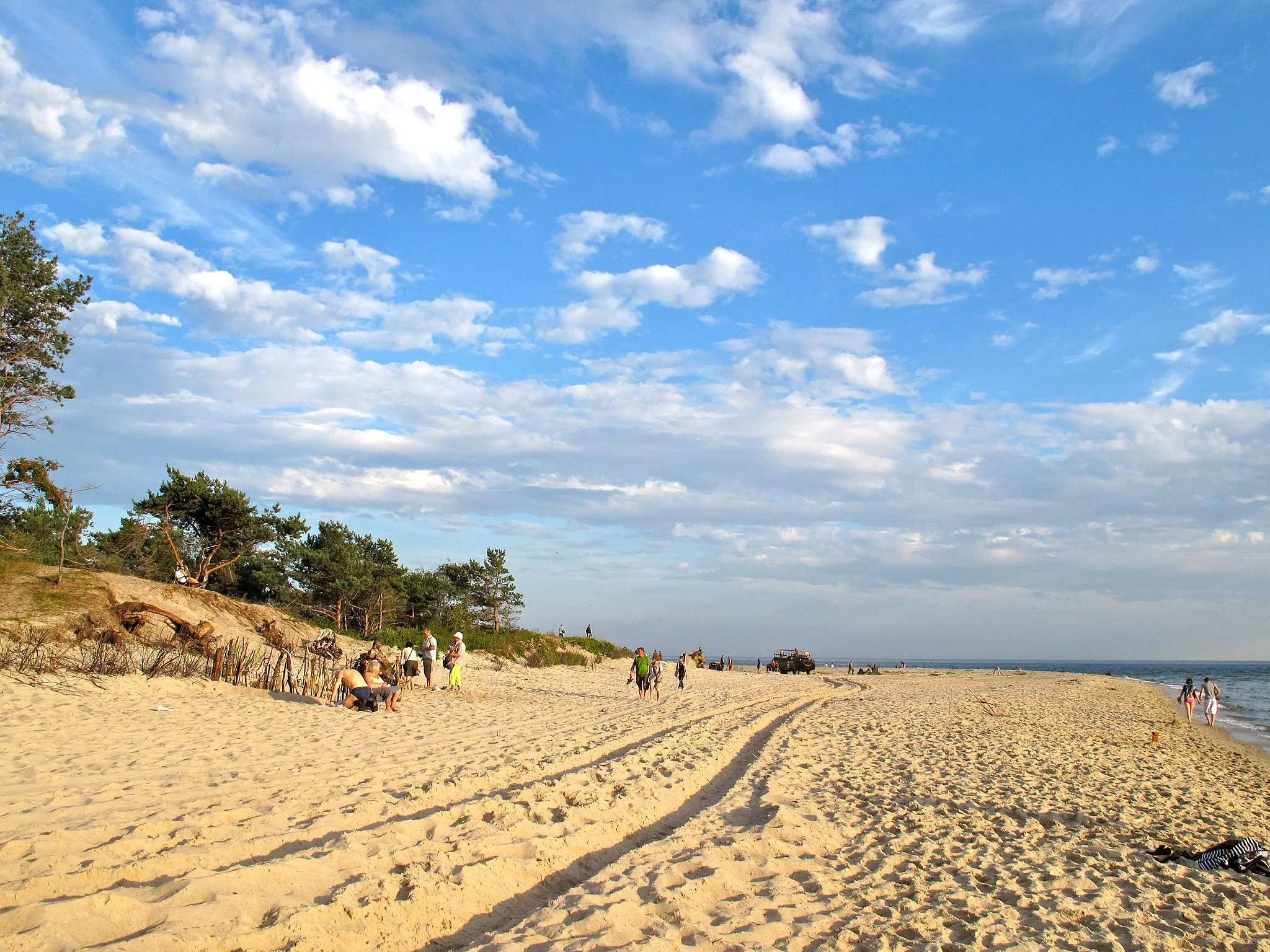 Photo showing: The beach at the tip of the peninsula Hel in Poland at the Baltic Sea.