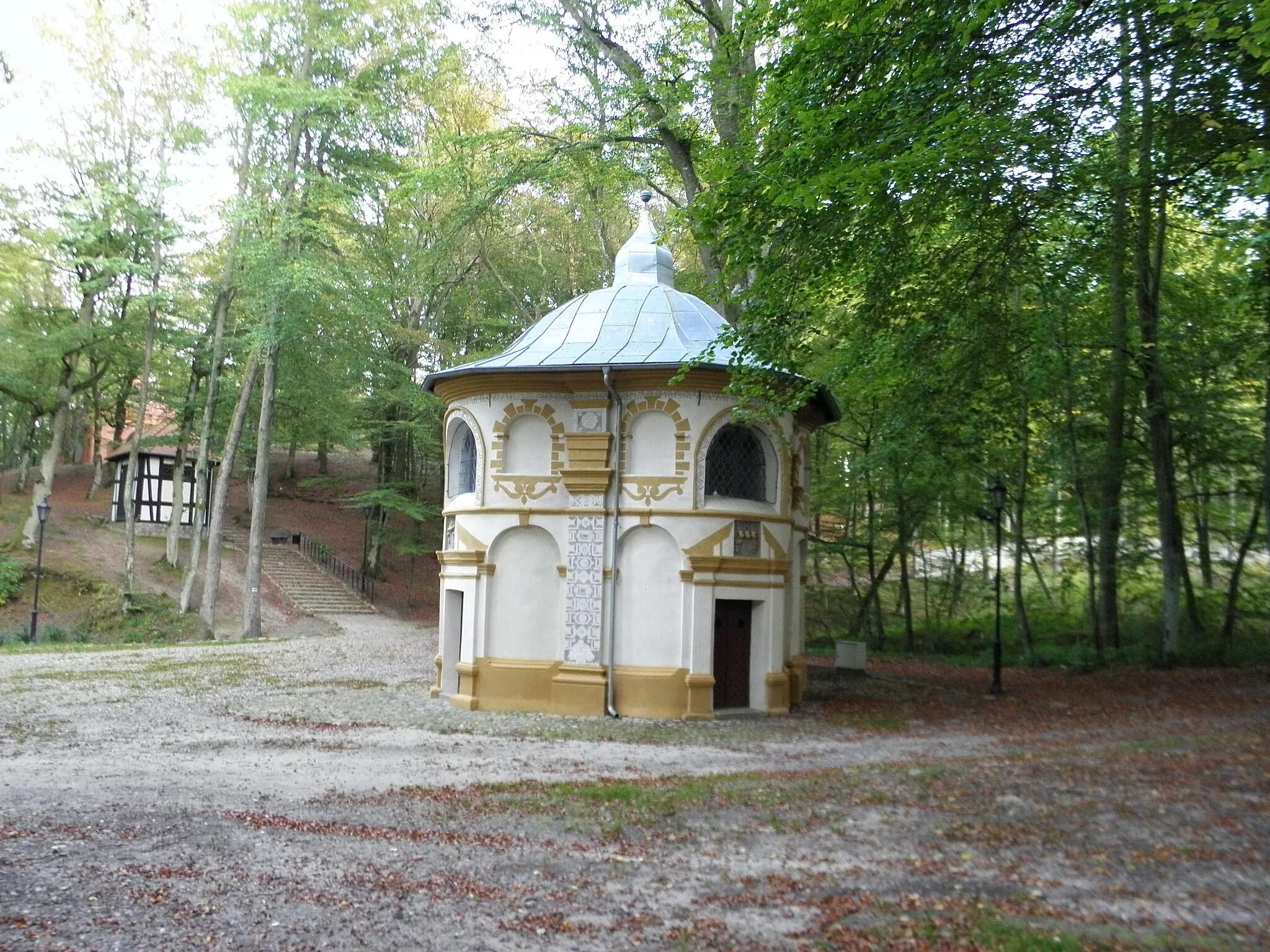 Photo showing: Kalwaria Wejherowska - Kaplica "Spotkanie Chrystusa z Matką Bożą" [1]