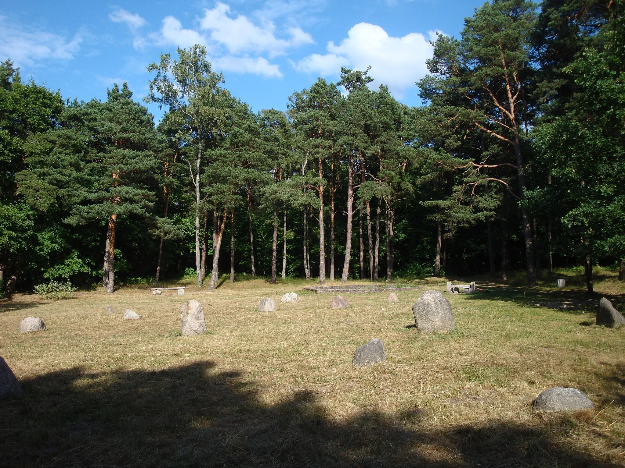 Photo showing: Stone circle in park in Lębork, Poland