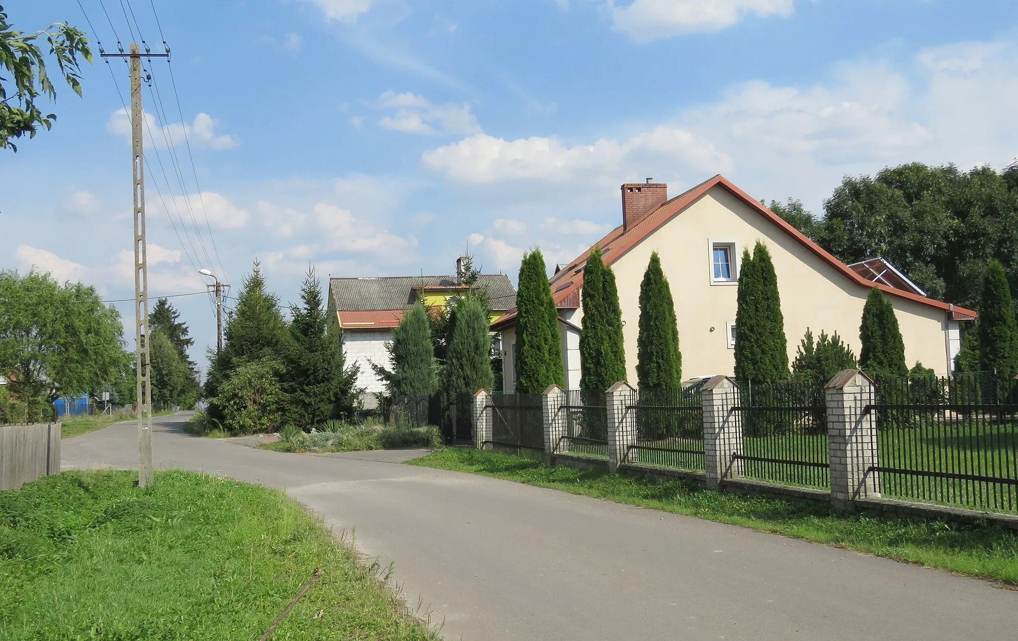 Photo showing: Otłowiec, centrum wsi