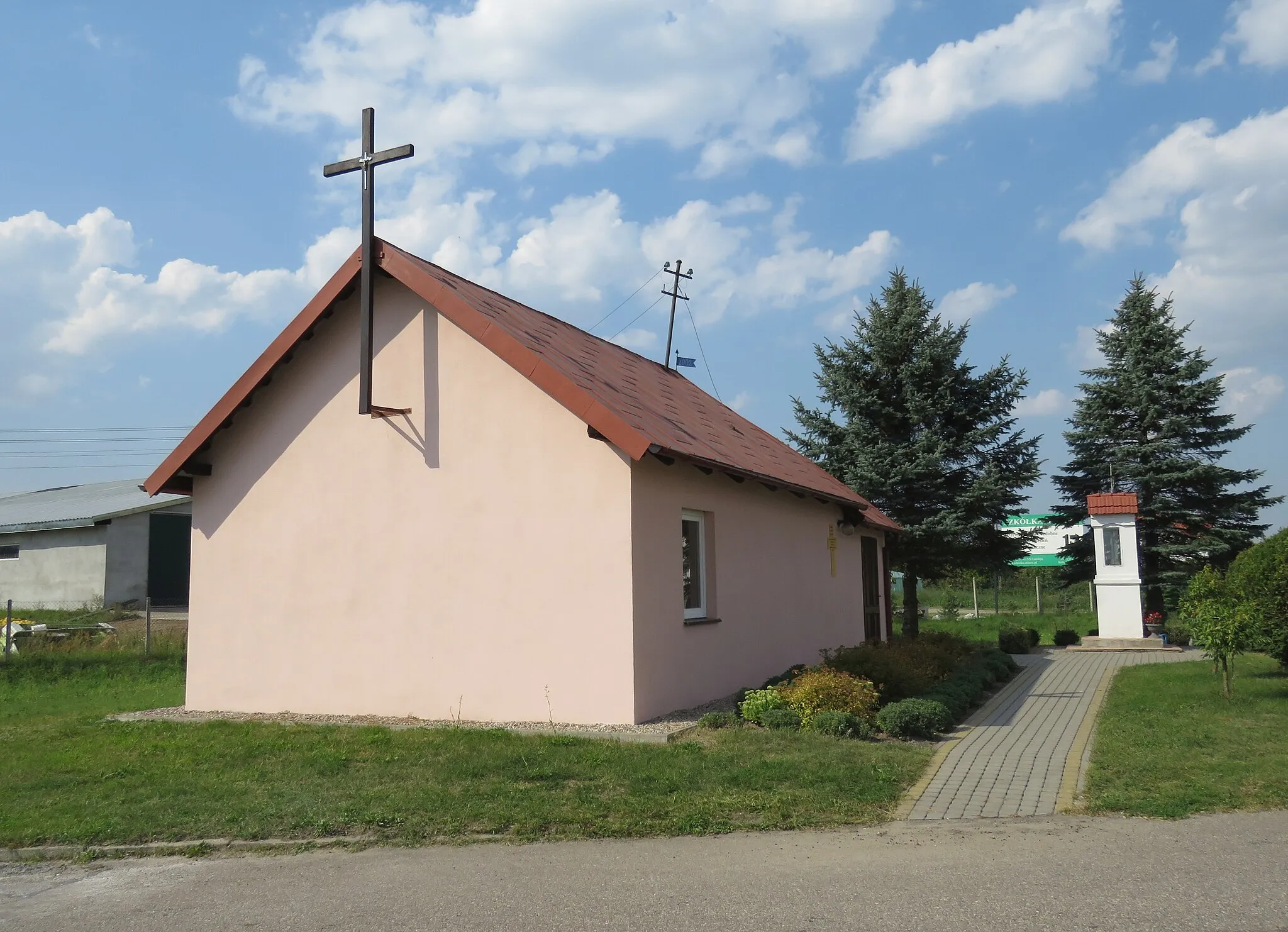 Photo showing: Otłowiec, kaplica parafii p.w. św. Jana Pawła II