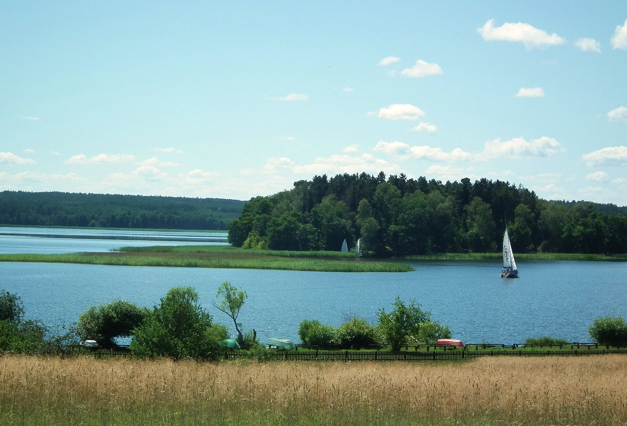 Photo showing: Jezioro Charzykowskie z Bachorza.