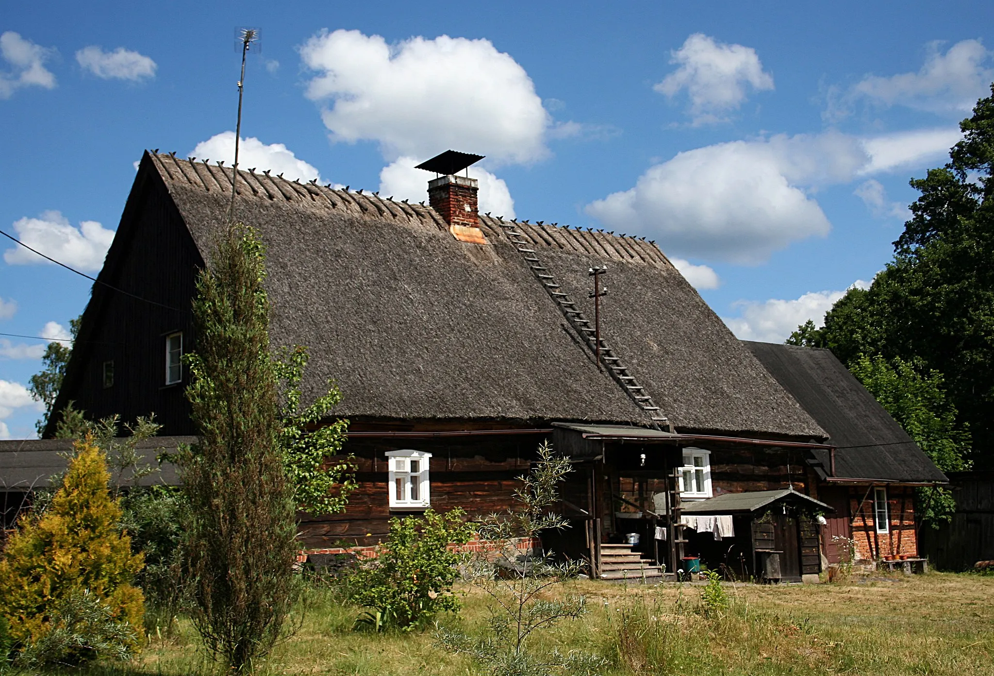 Photo showing: Zaborski Park Krajobrazowy, budynek w Chocińskim Młynie - w pobliżu znajdował się tartak
