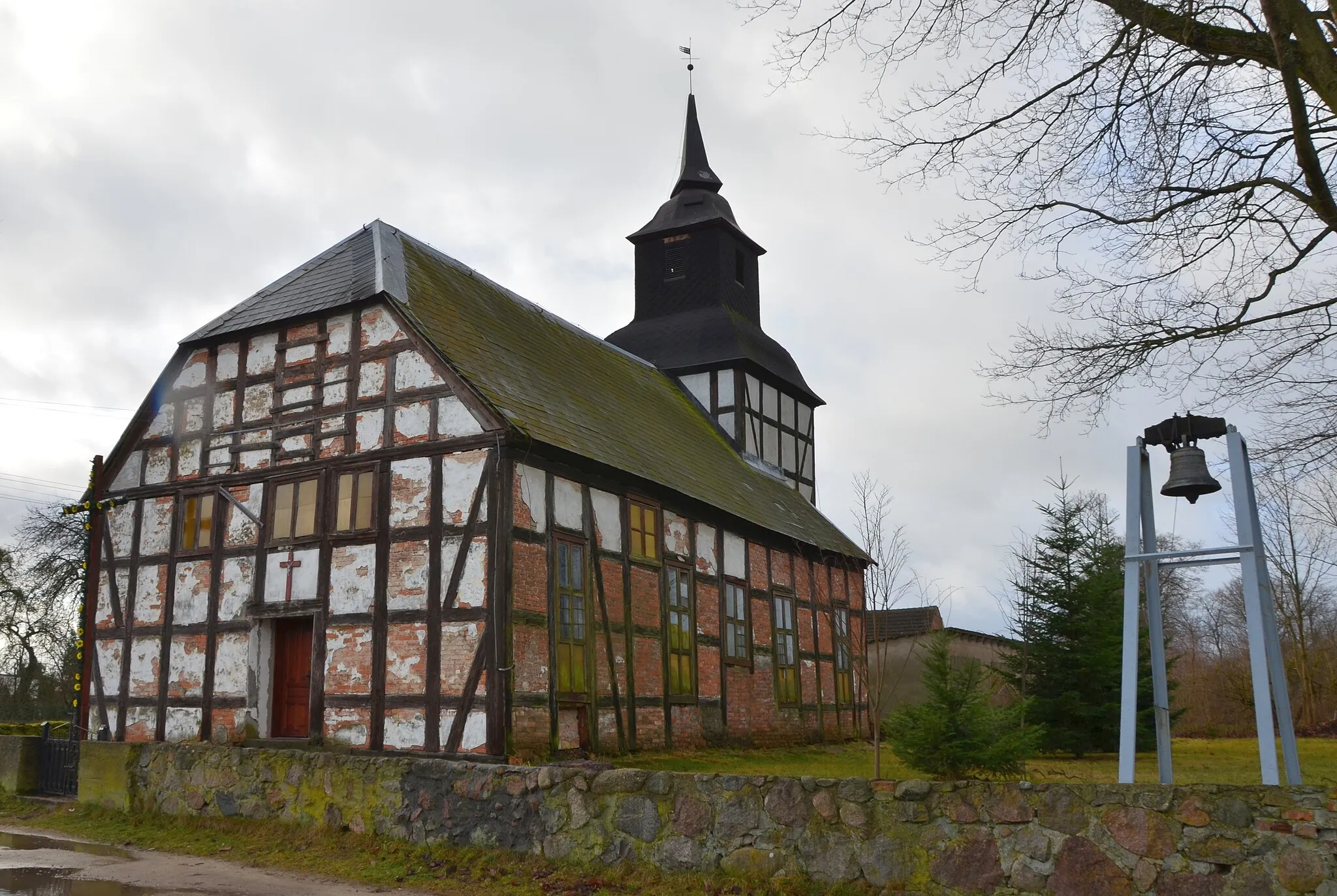 Photo showing: Saint Stanislaus church in the village Węgorzewo.