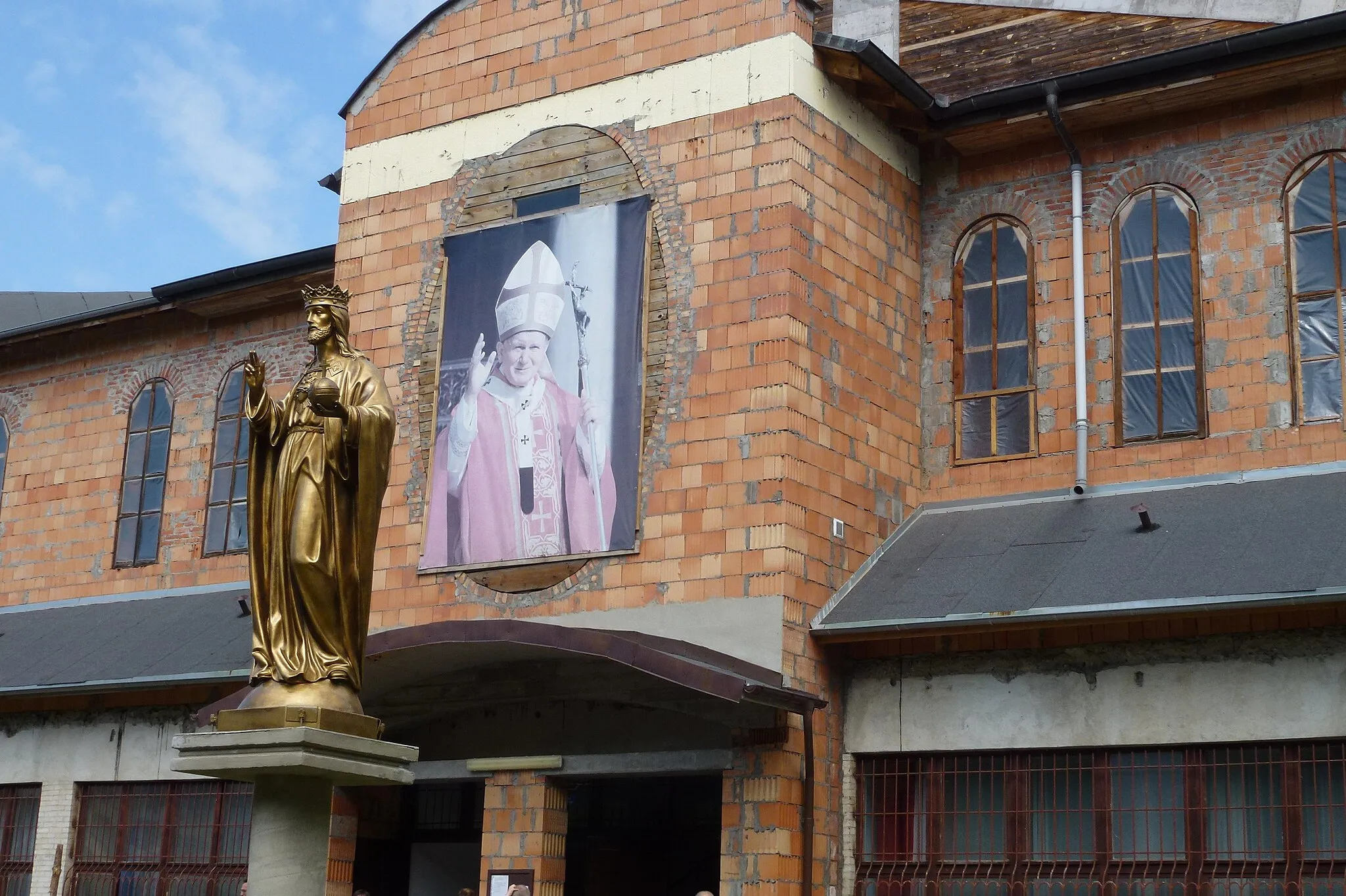 Photo showing: Church under construction