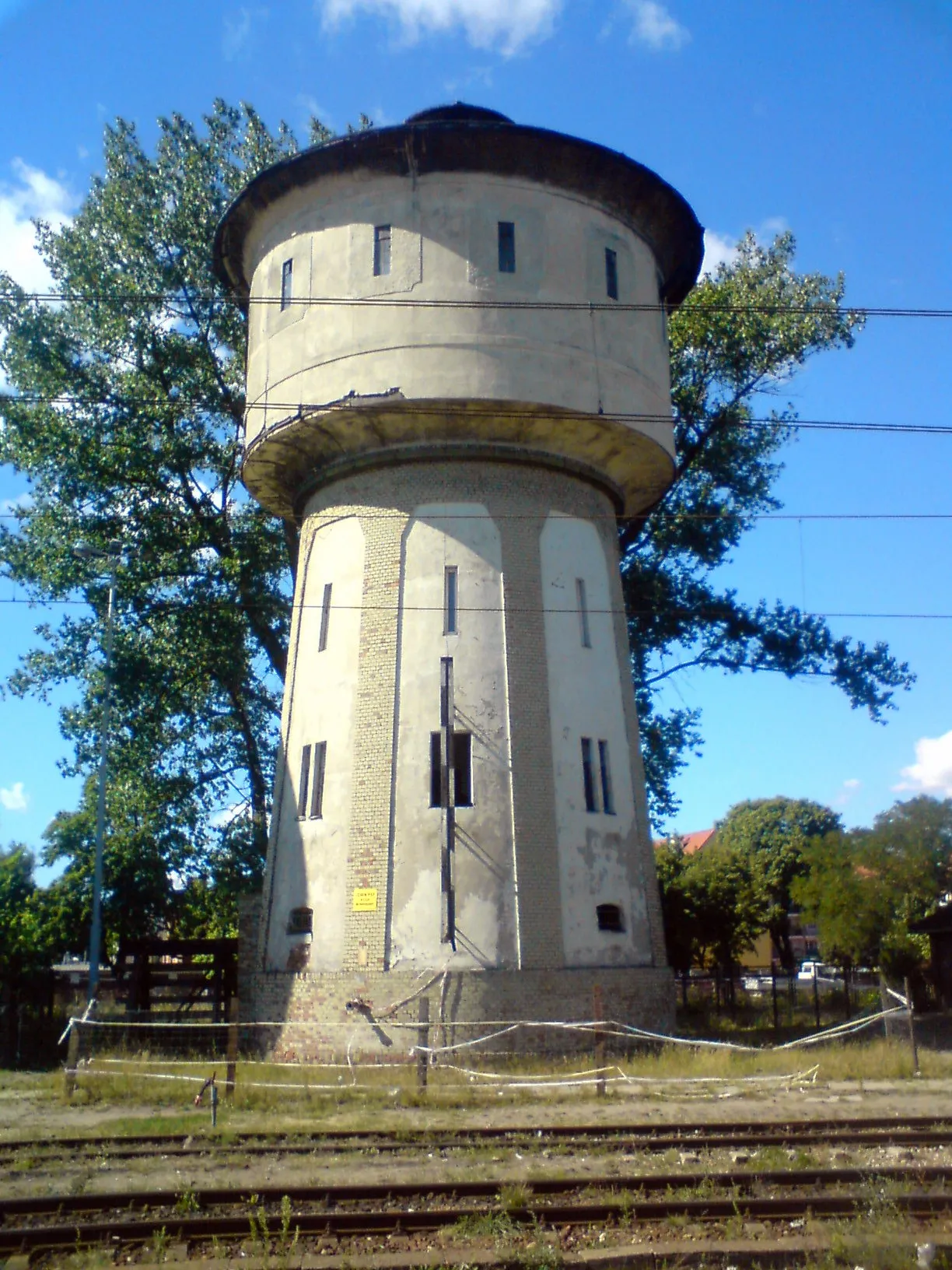 Photo showing: Bigger water tower in Lębork.