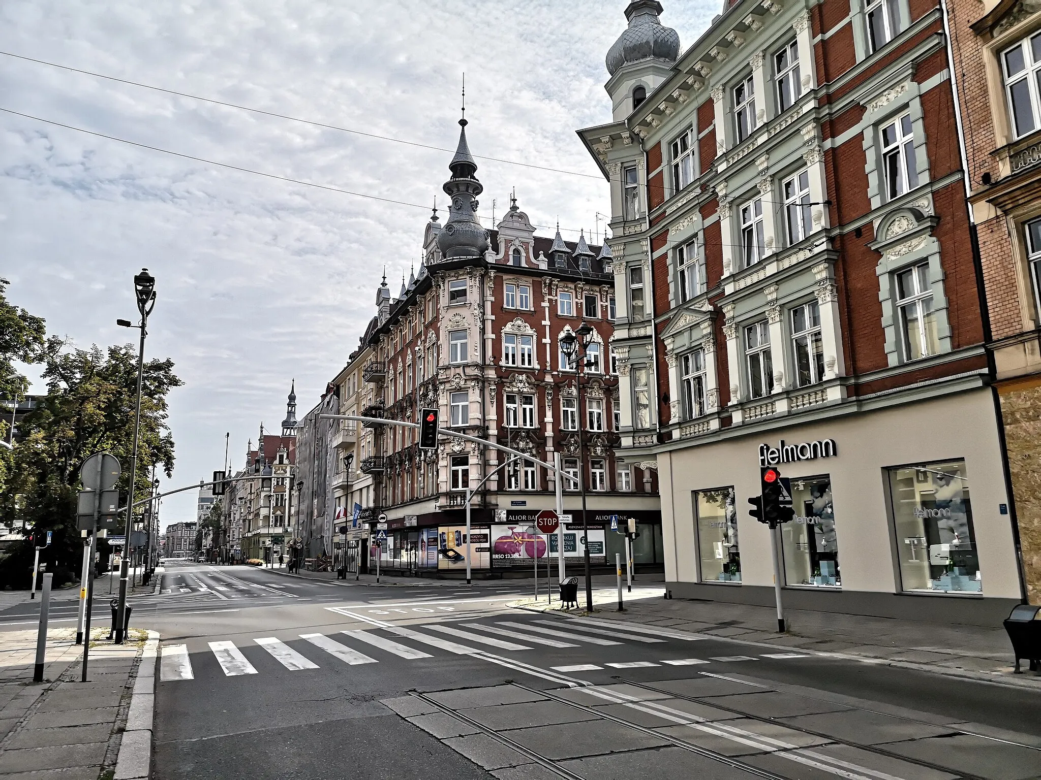 Photo showing: Gliwice, Zwyciestwa street, view in the direction of the Wyszynskiego street