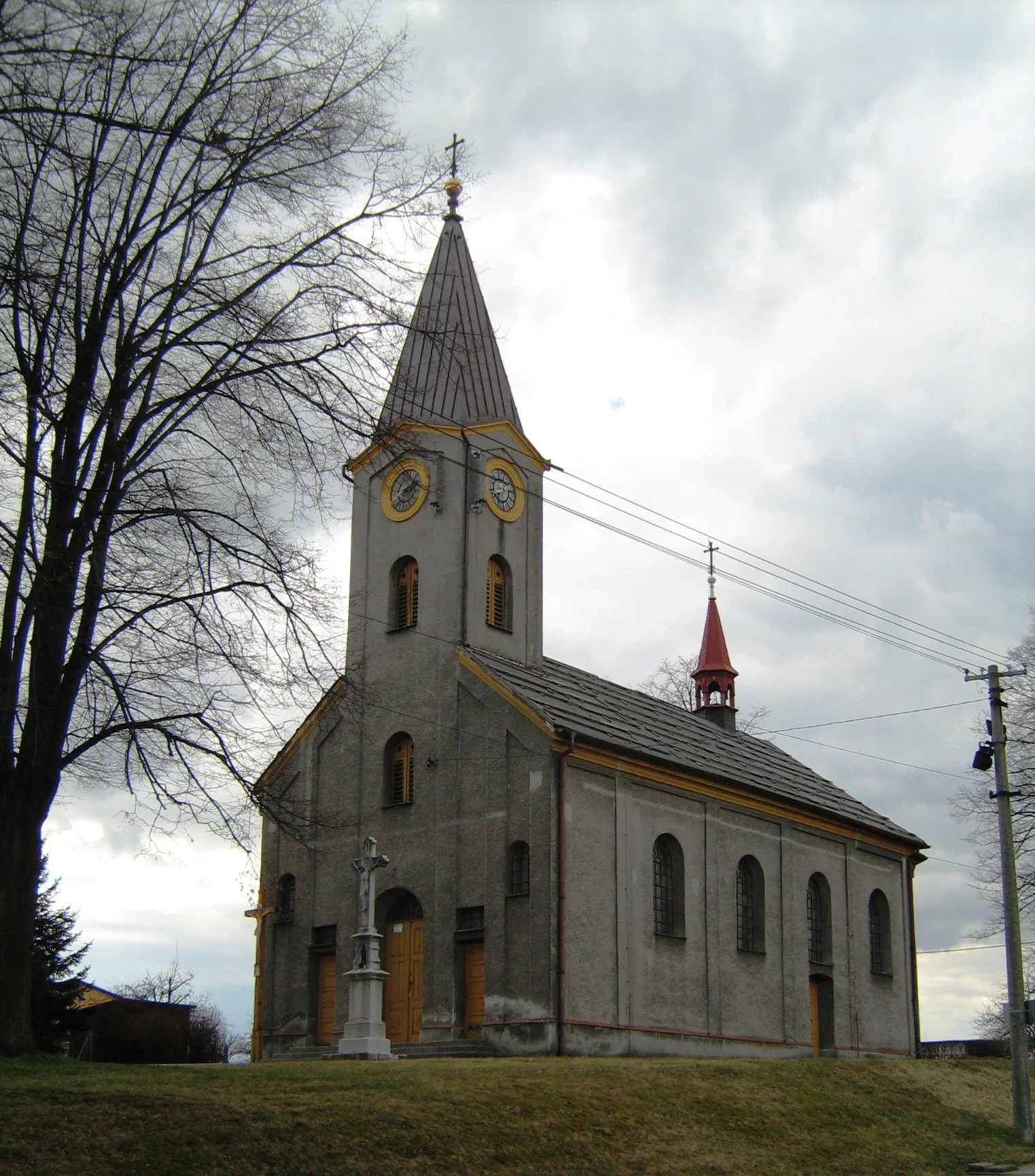 Photo showing: Church of Saints John and Paul (Krmelín)