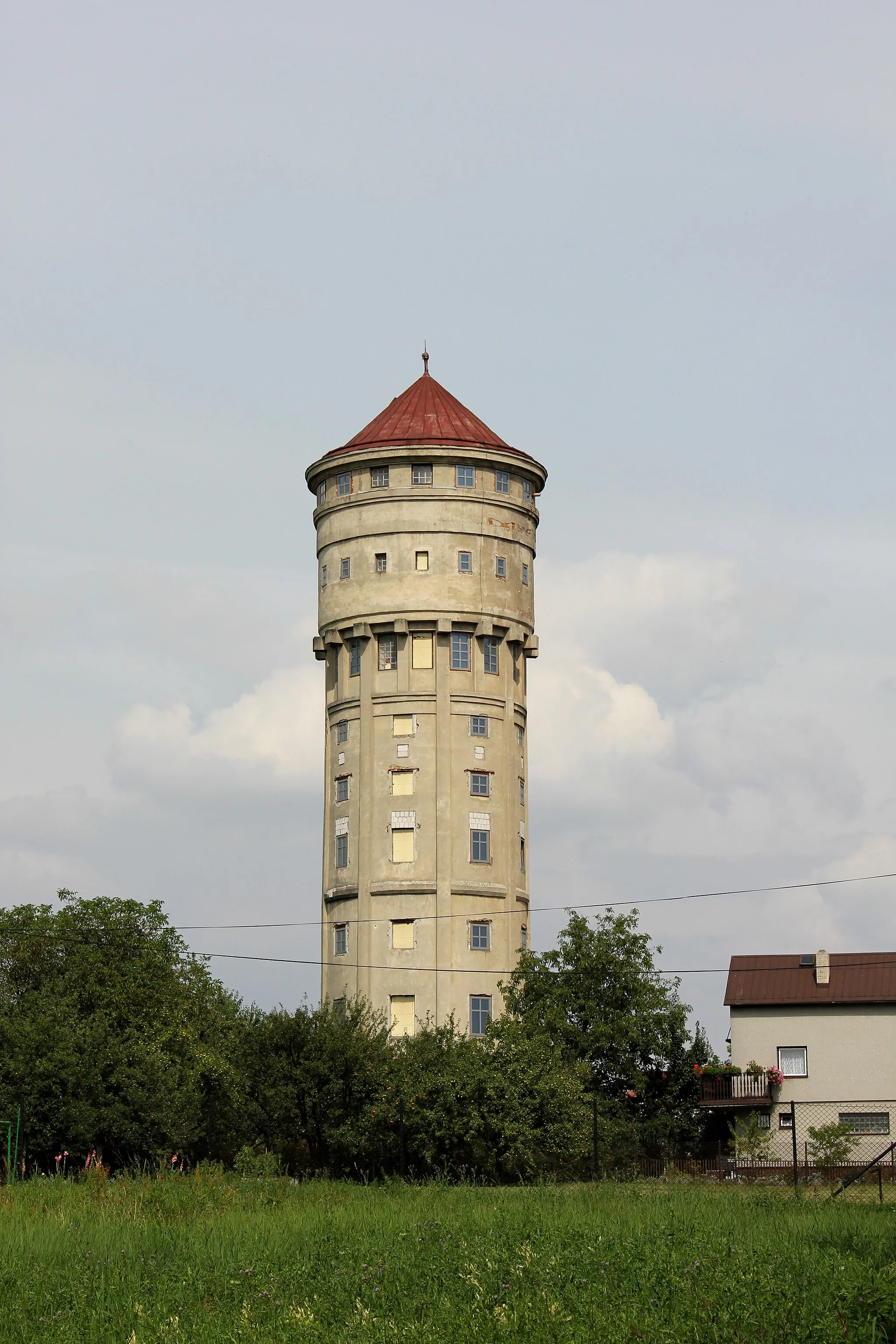 Photo showing: Vodárenská věž v Karviné-Hranicích.