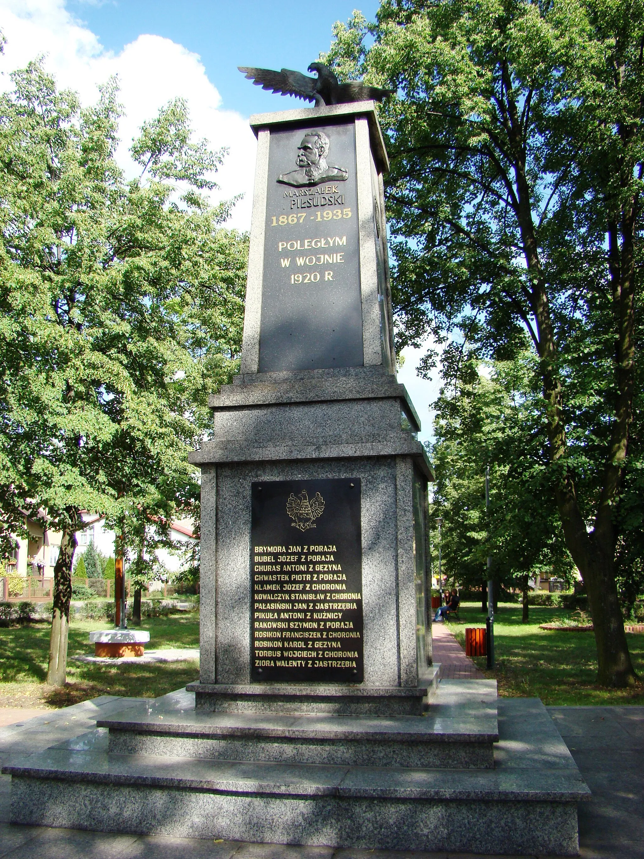 Photo showing: Pomnik ku czci Józefa Piłsudskiego i poległych w wojnie 1920 roku.