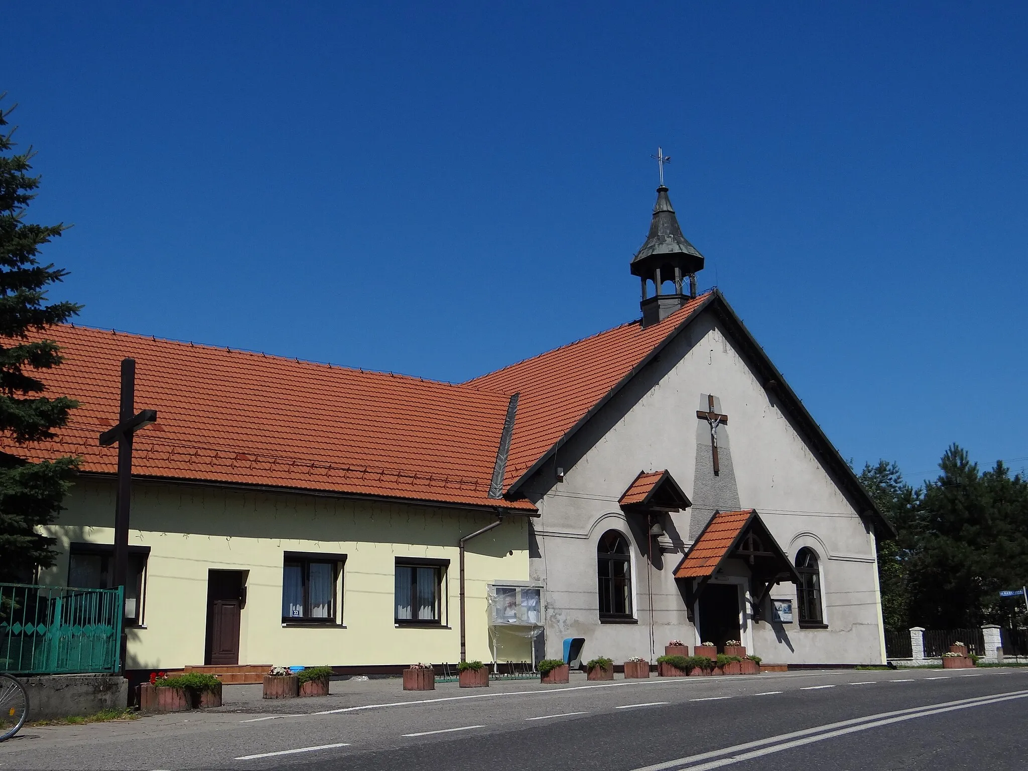 Photo showing: Parafia św. Józefa Robotnika w Czarkowie