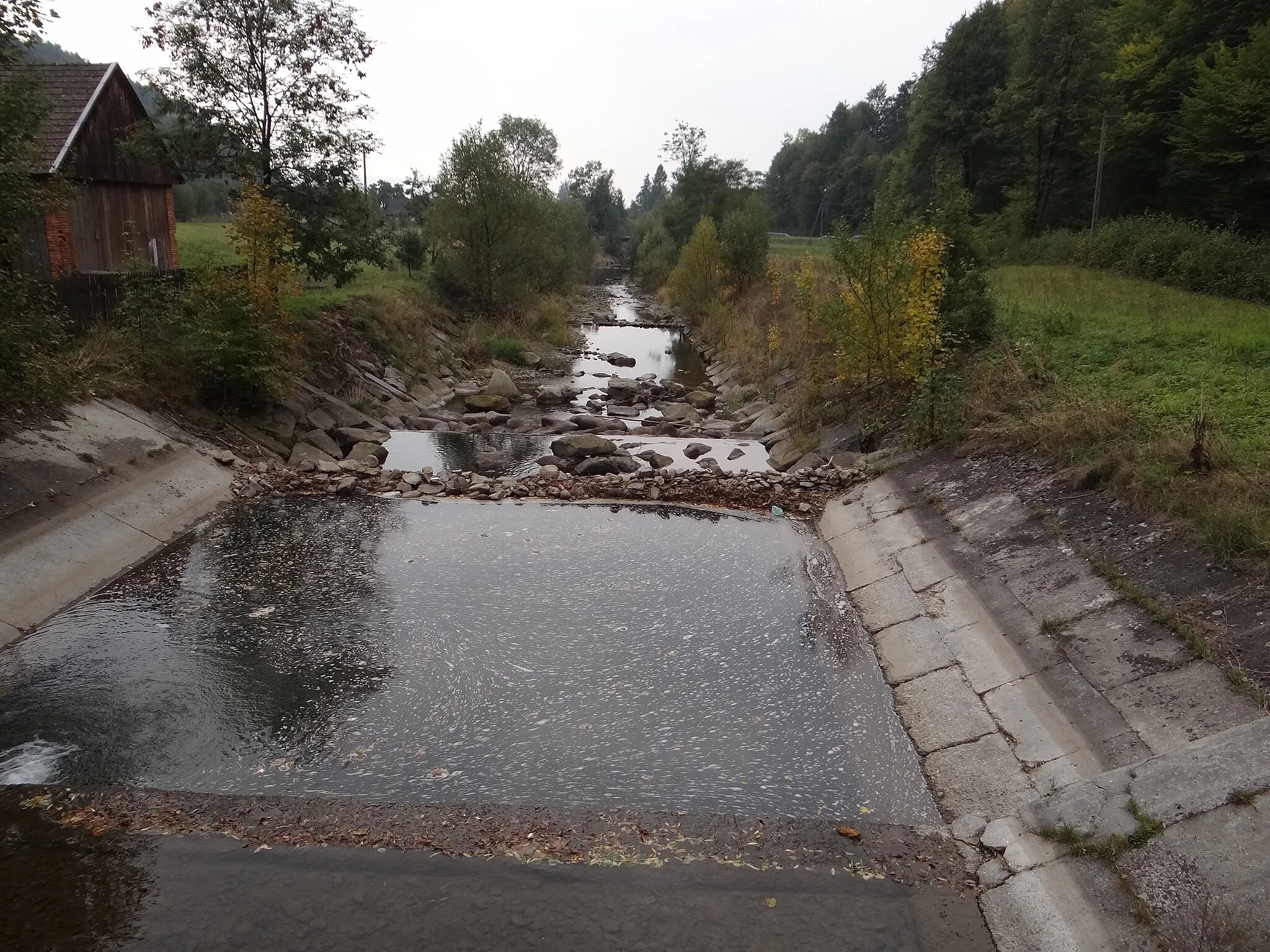 Photo showing: Kocierzanka w Kocierzu Moszczanickim