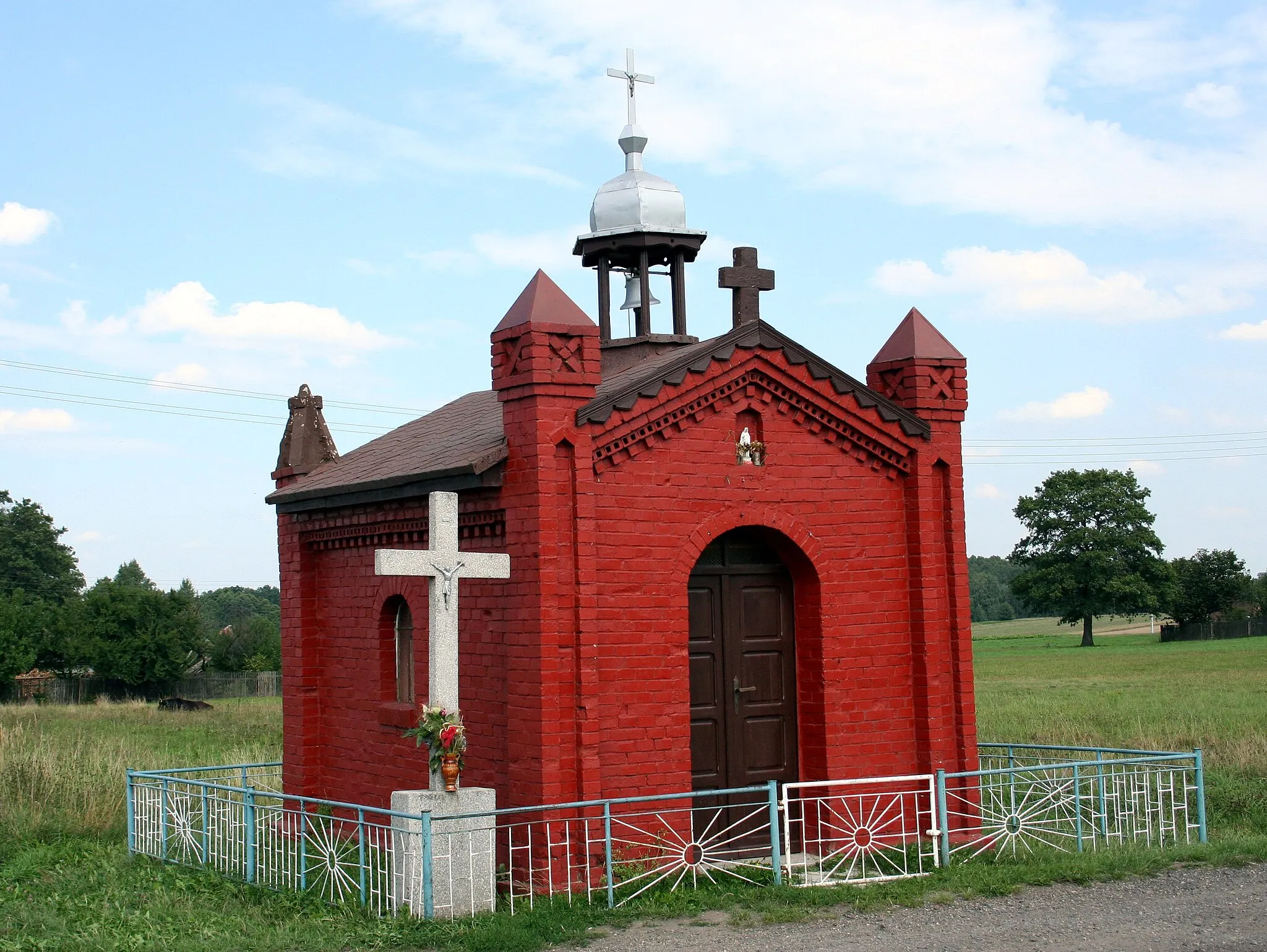 Photo showing: kapliczka w Łazach, gmina Koszęcin, powiat lubliniecki