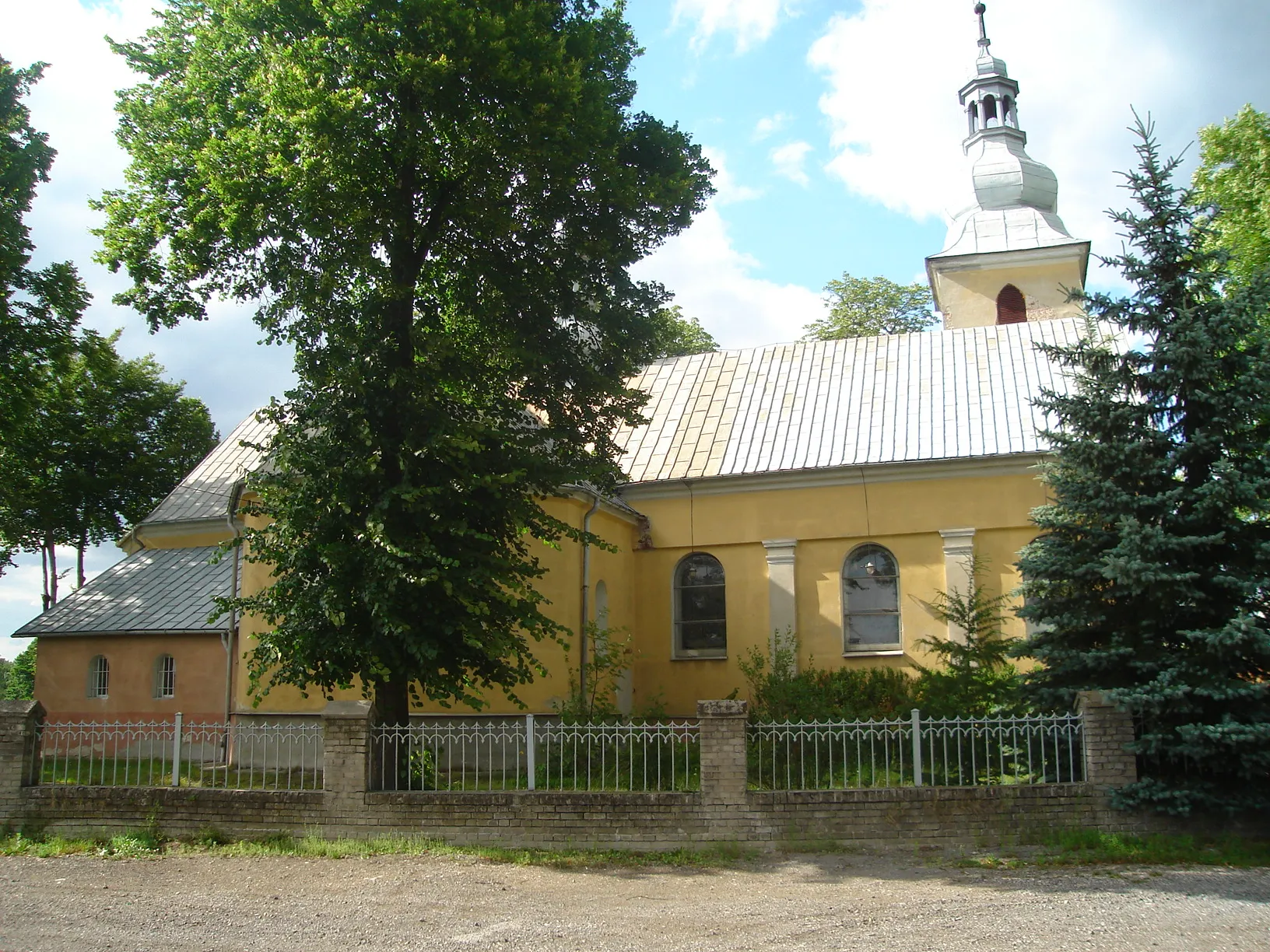 Photo showing: Kościół pw. św. Jakuba w Chlewicach