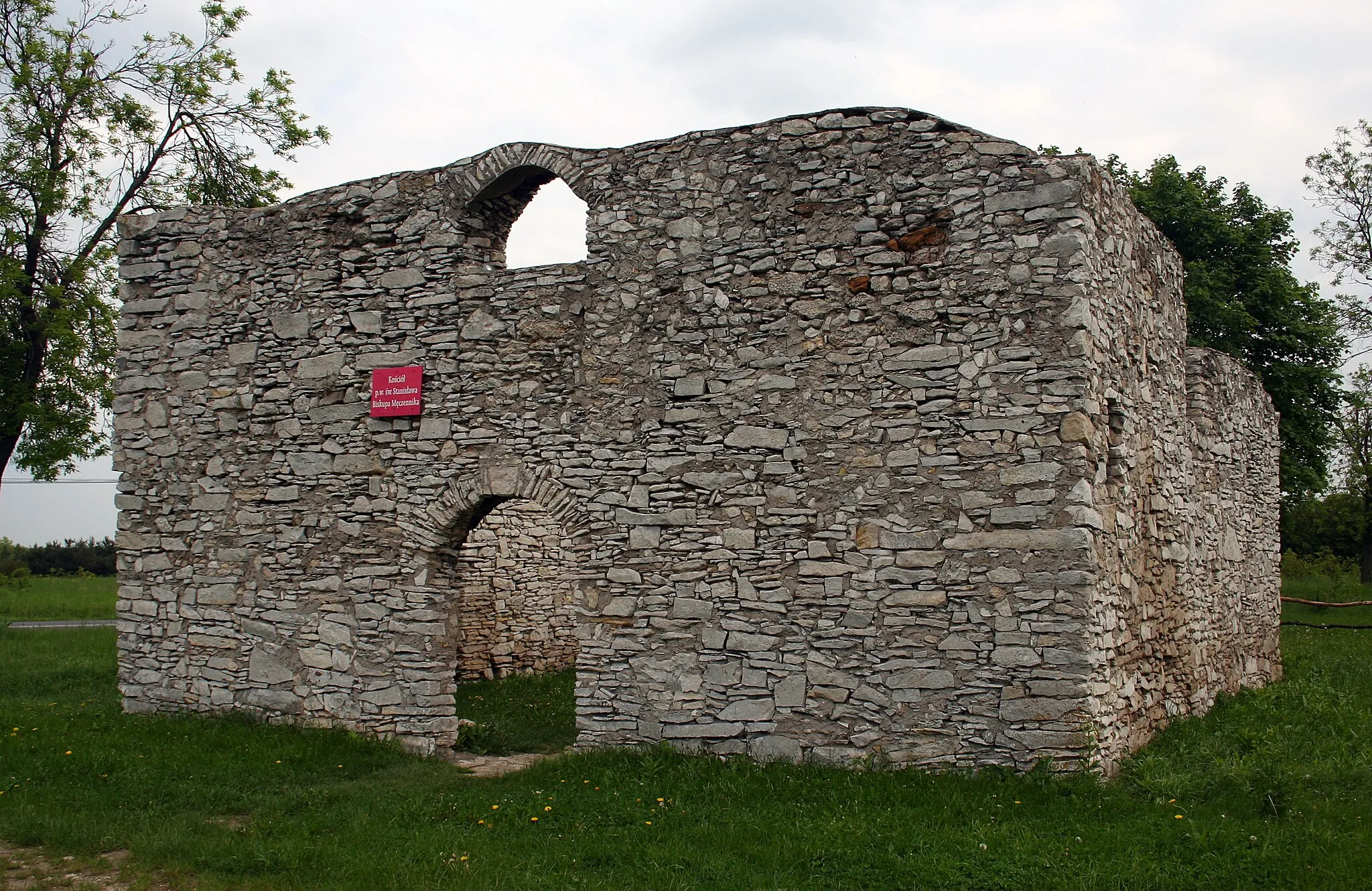 Photo showing: Ruiny kościoła św. Stanisława Męczennika w Żarkach
