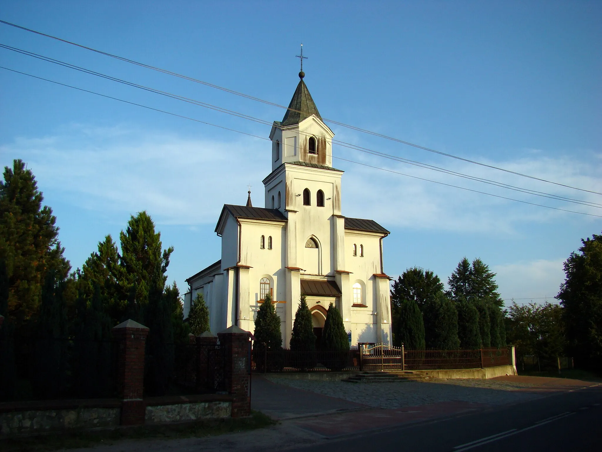 Photo showing: Kościół św. Michała Archanioła w Kamienicy Polskiej, wybudowany w latach 1868-1870.