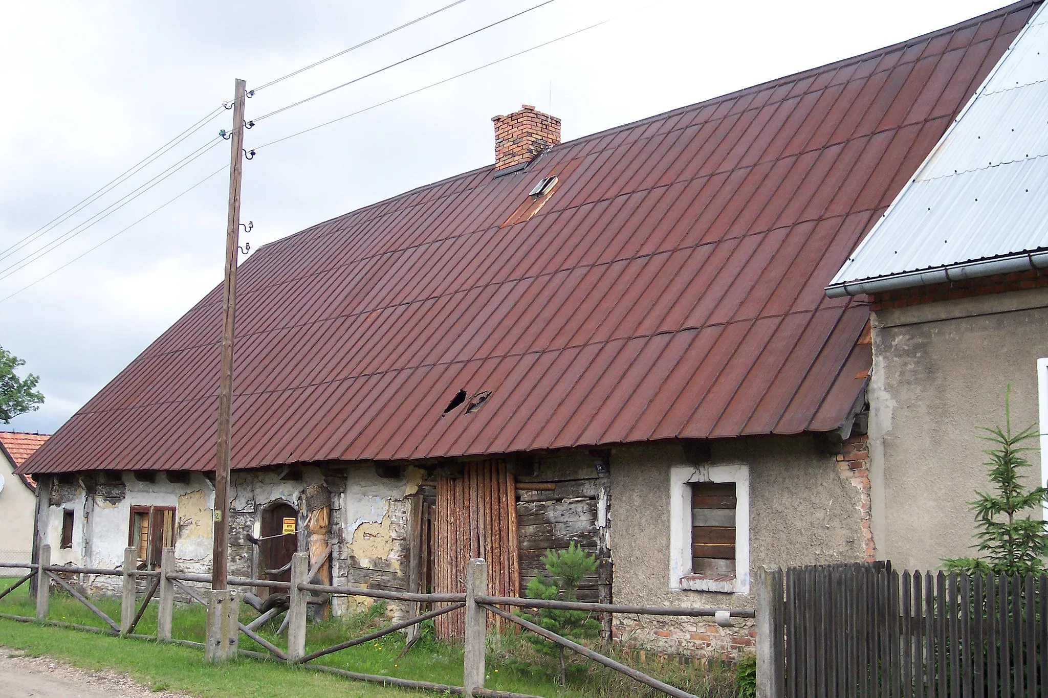 Photo showing: Alte Lehmpfeifenfabrik in Zborowskie/Polen