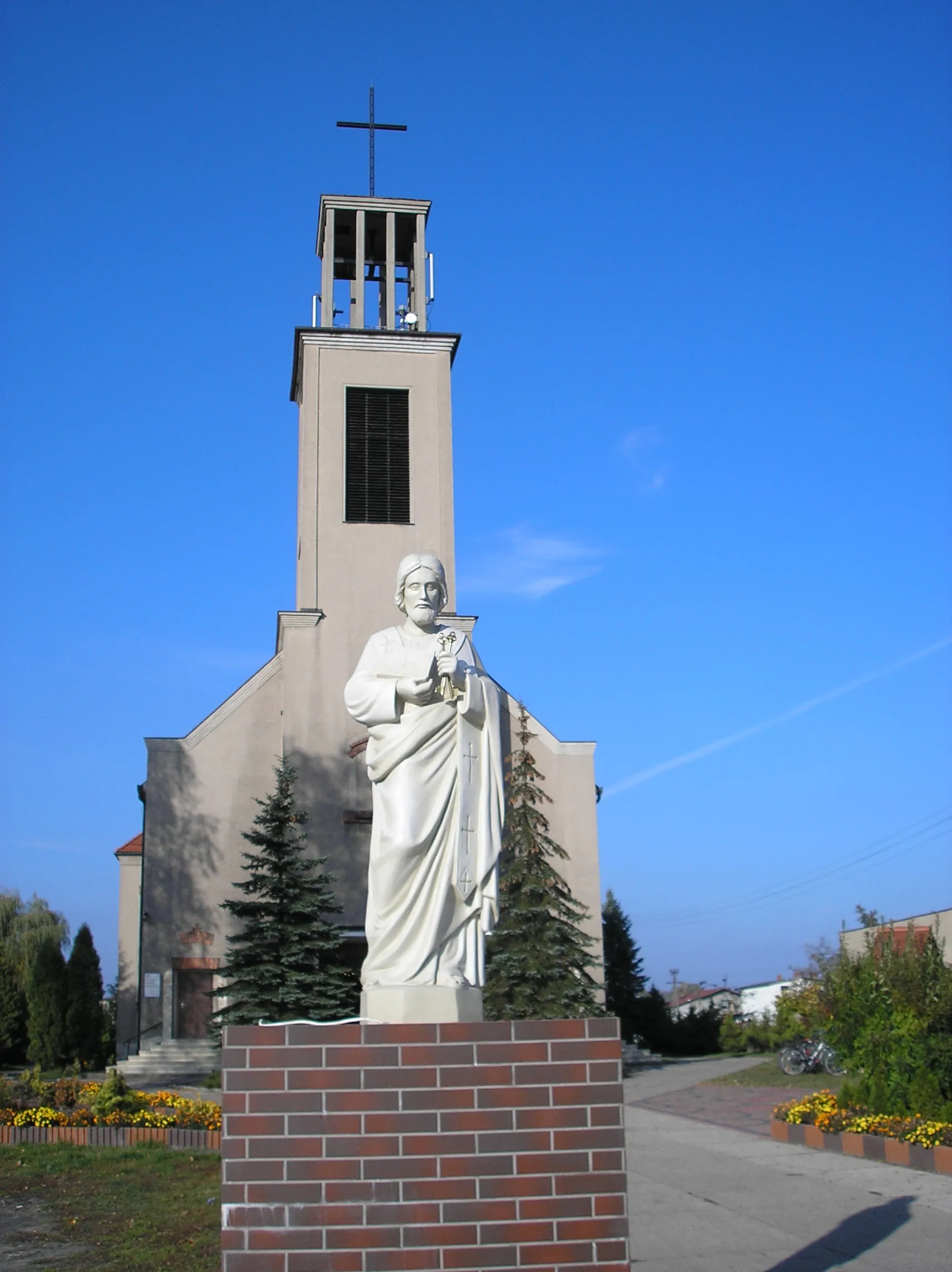 Photo showing: Kościół Św.Krzyża w Strzebiniu
