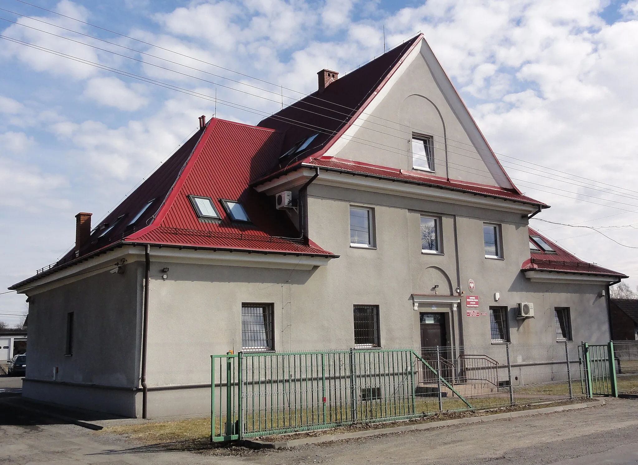 Photo showing: Police station in Pogwizdów