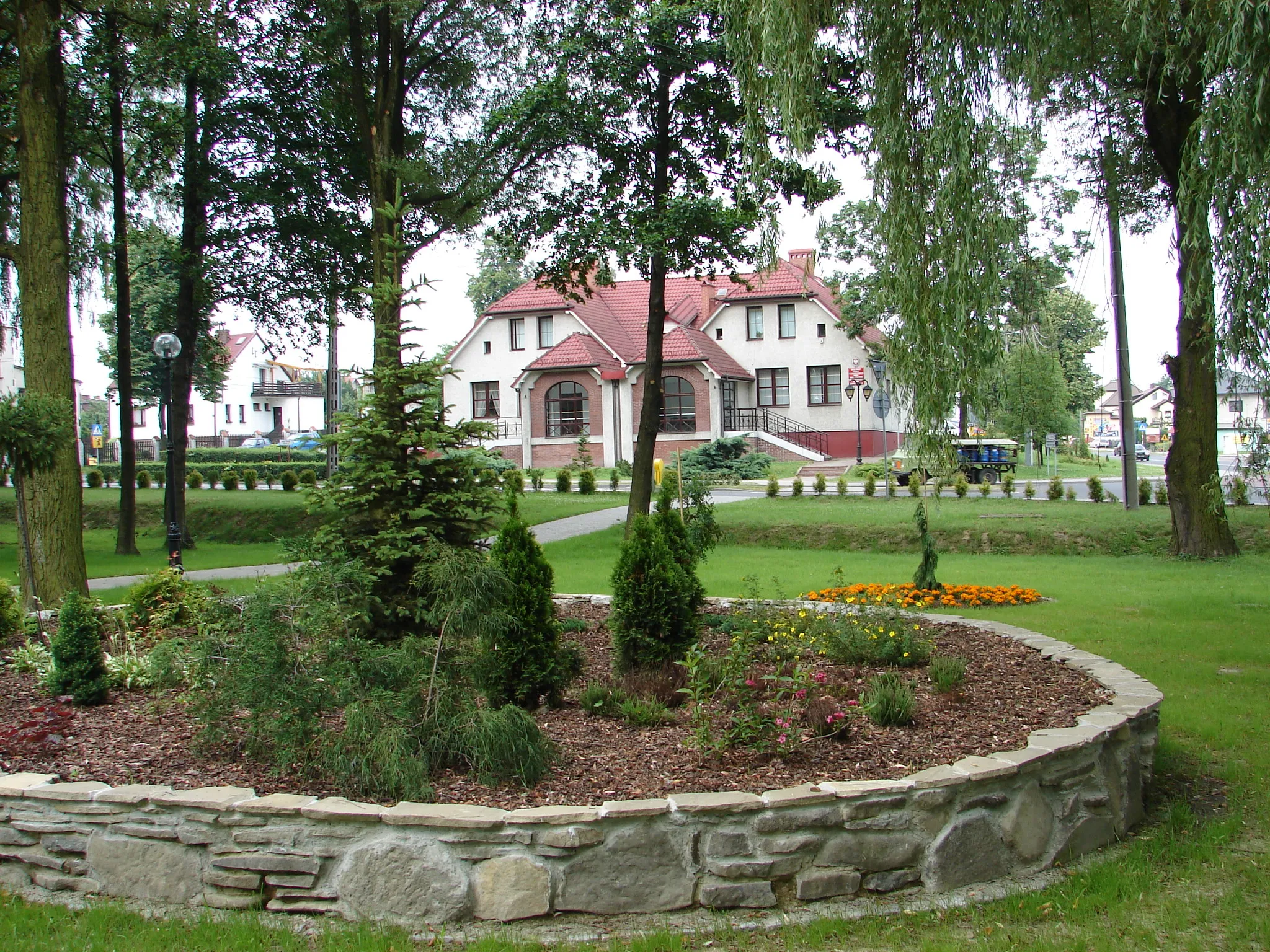 Photo showing: Park i urząd