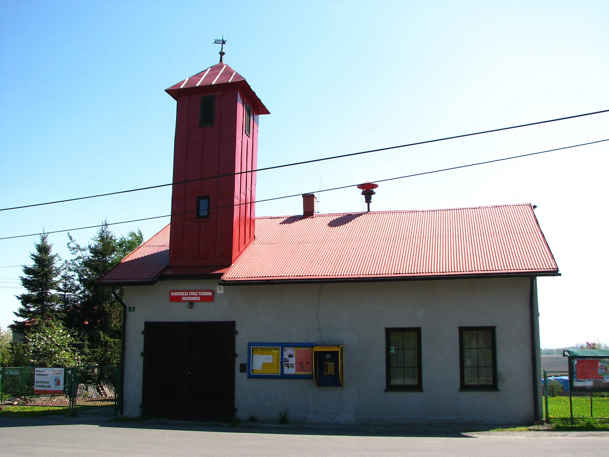 Photo showing: Fire station in Kostkowice