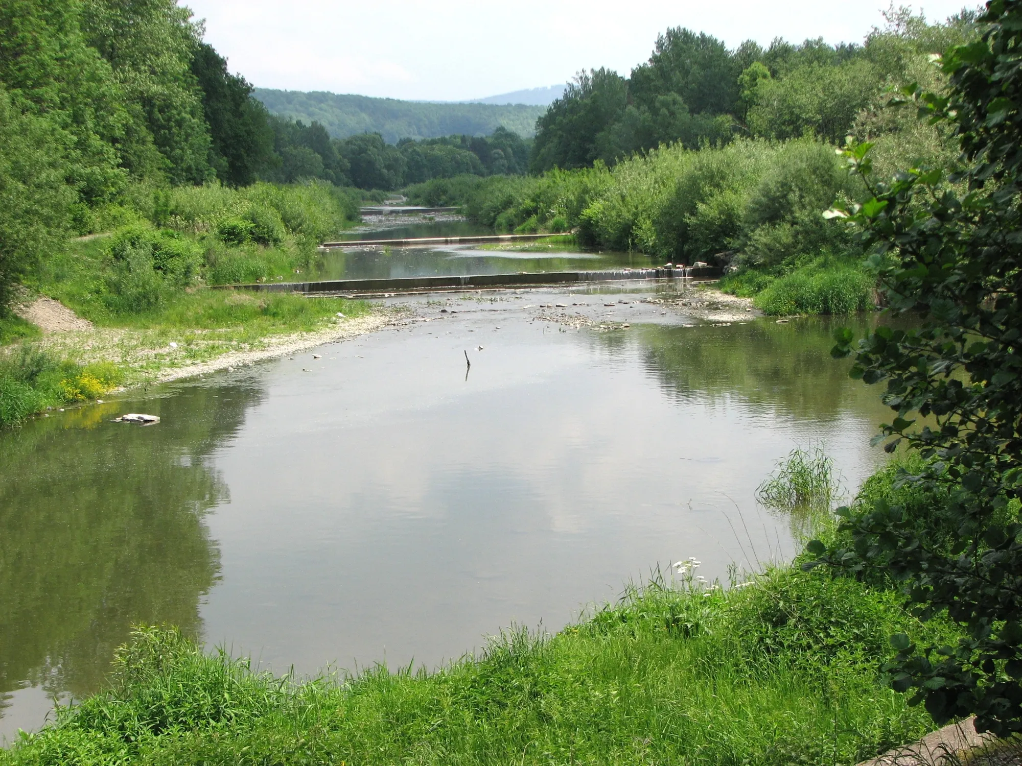 Photo showing: Ujście Brennicy do Wisły, widziane z lewego brzegu Wisły w Harbutowicach