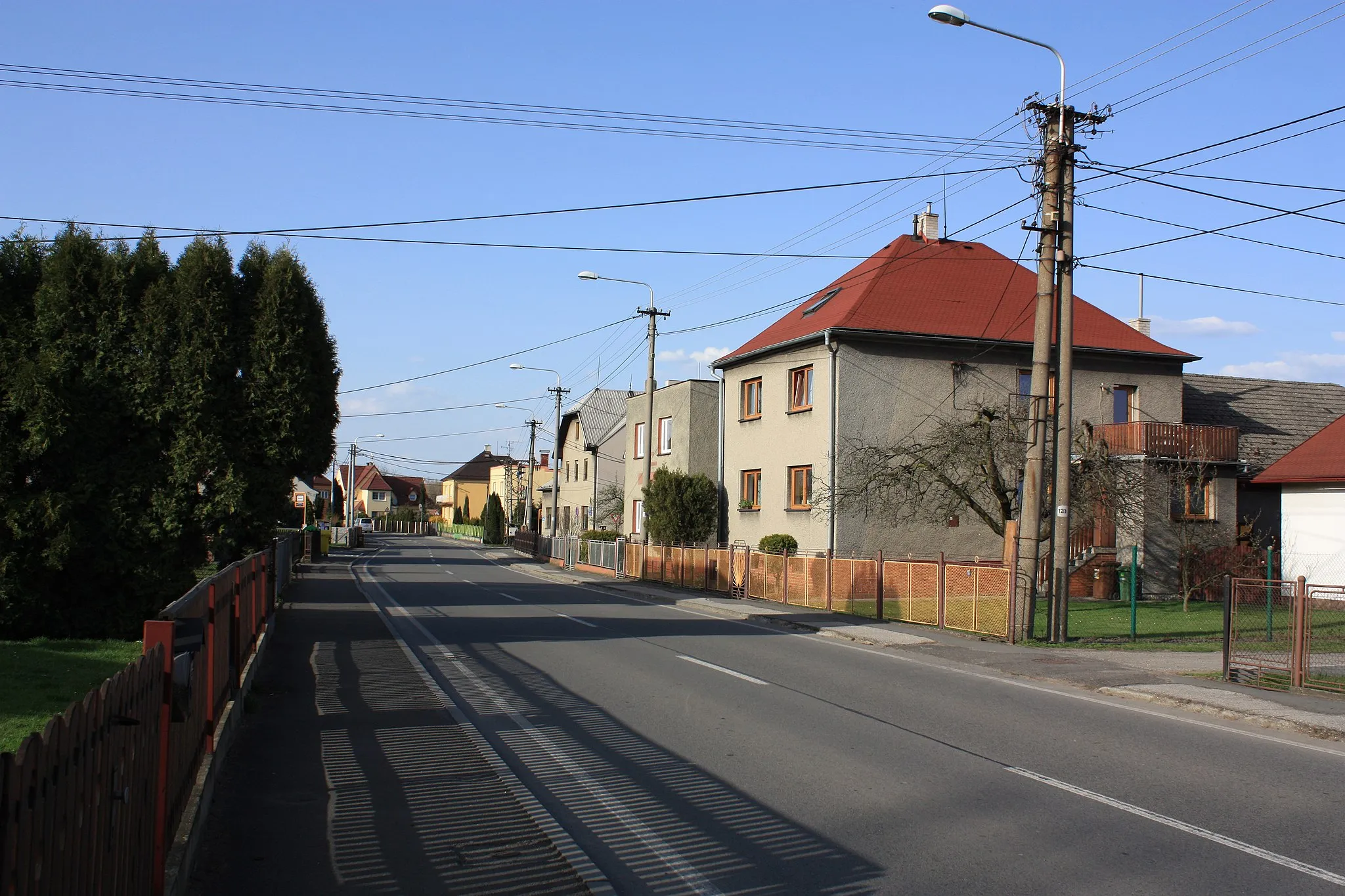 Photo showing: Antošovická street in Antošovice, Ostrava-City District, Moravian Silesian Region, Czech Republic