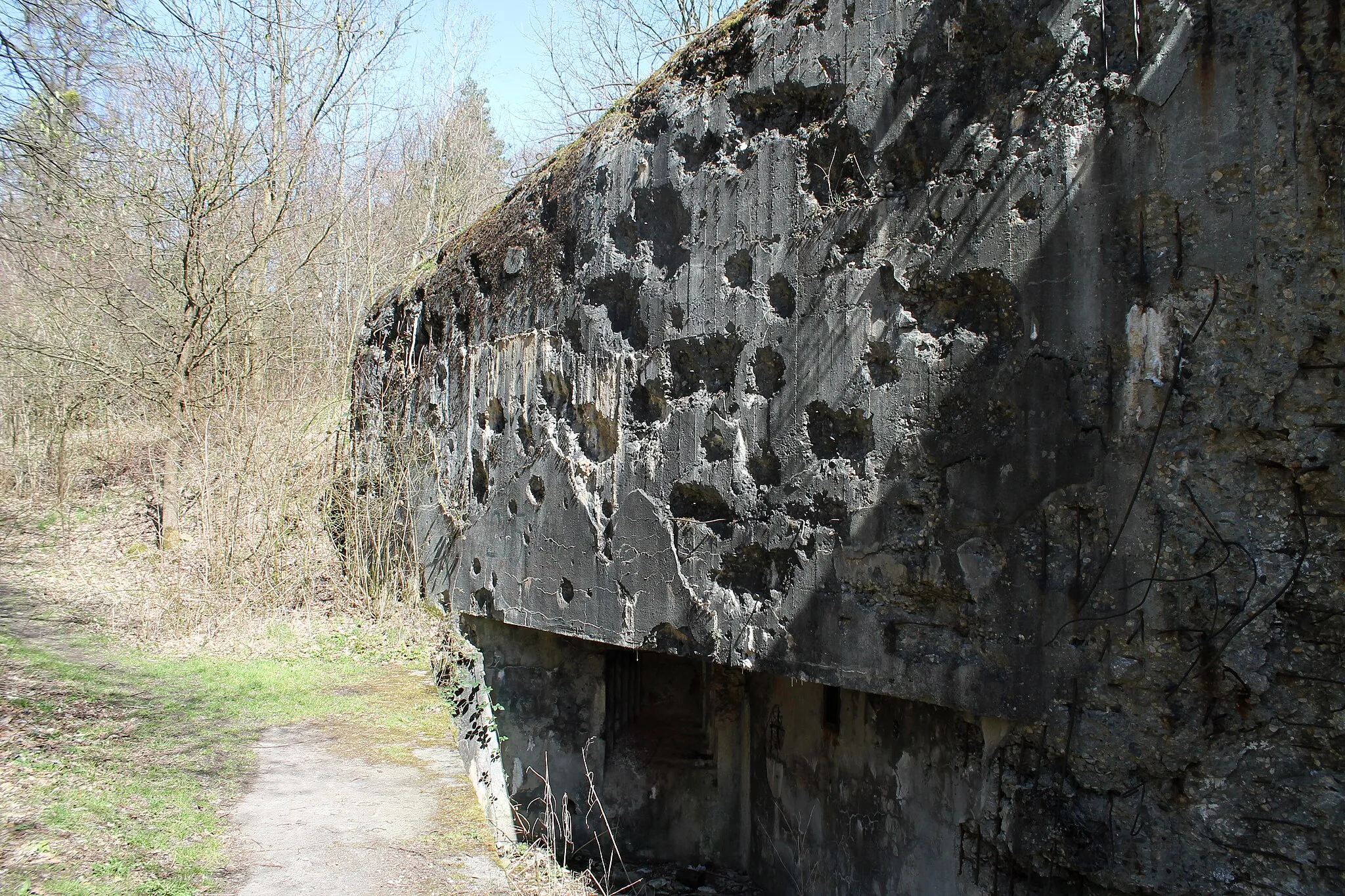 Photo showing: MO-Sm-S 39 U trigonometru artillery casemate, Smolkov, Háj ve Slezsku, Opava District