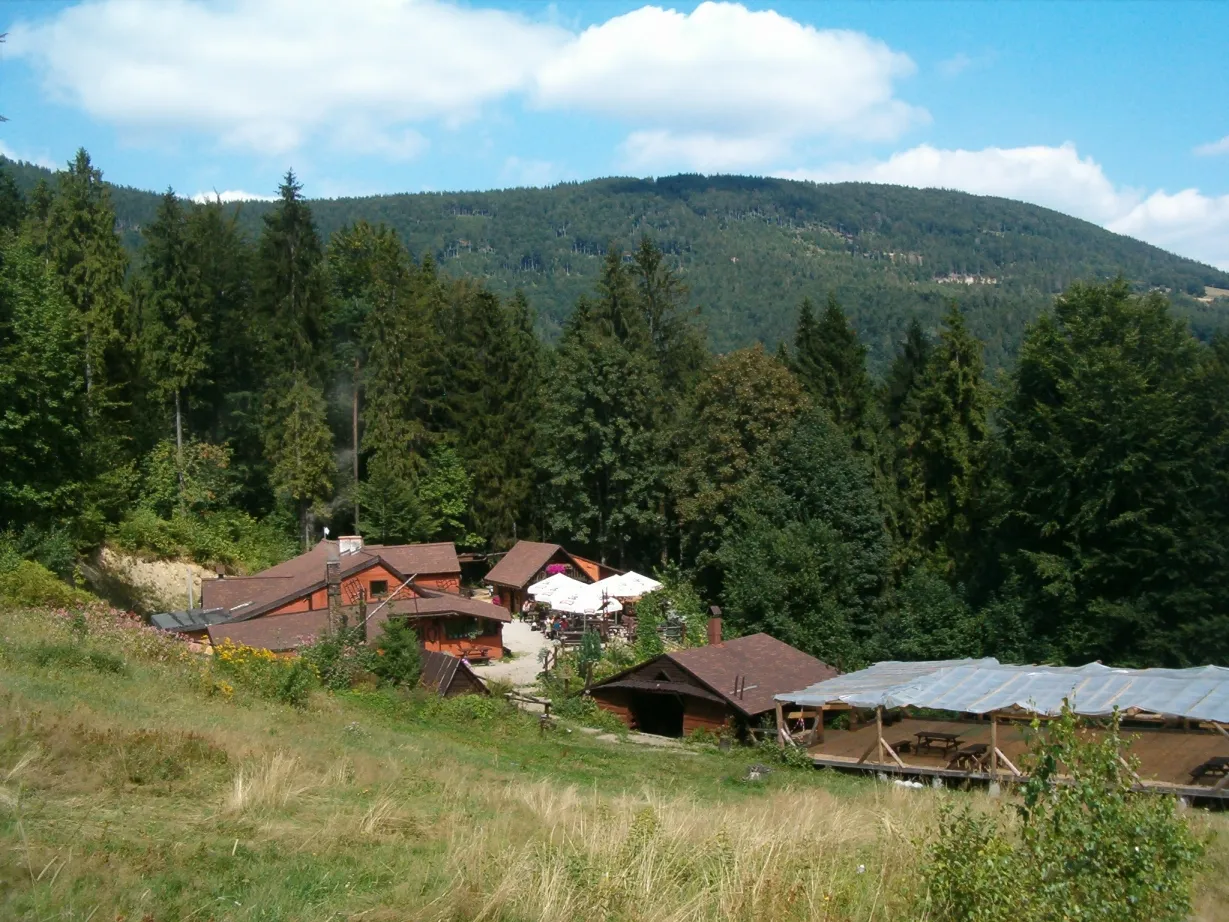 Photo showing: Schronisko Turystyczne Chata Wuja Toma na Przełęczy Karkoszczonka