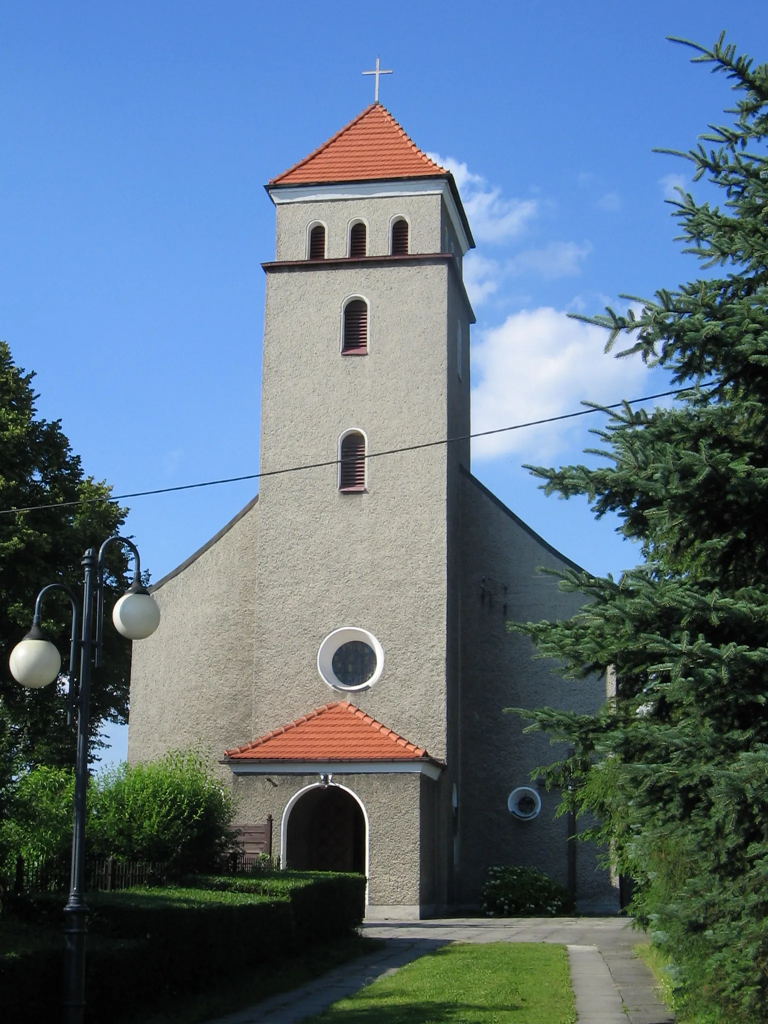 Photo showing: Church in Babice, Poland, built in 1939

Photo taken by KubaP, 27.06.2005