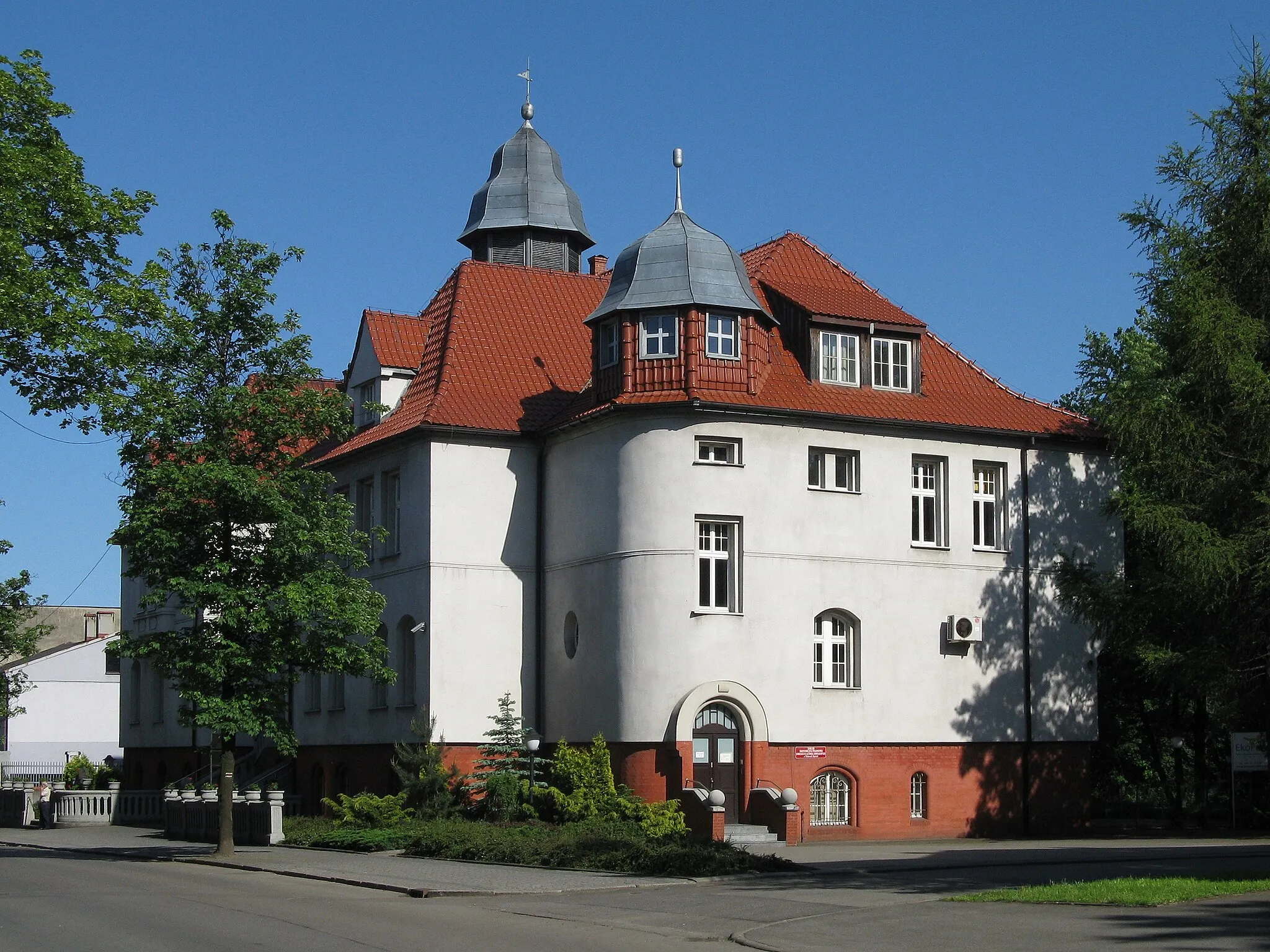 Photo showing: The civic centre in Piekary Śląskie-Brzeziny Śląskie, Roździeńskiego 38 street, Poland.