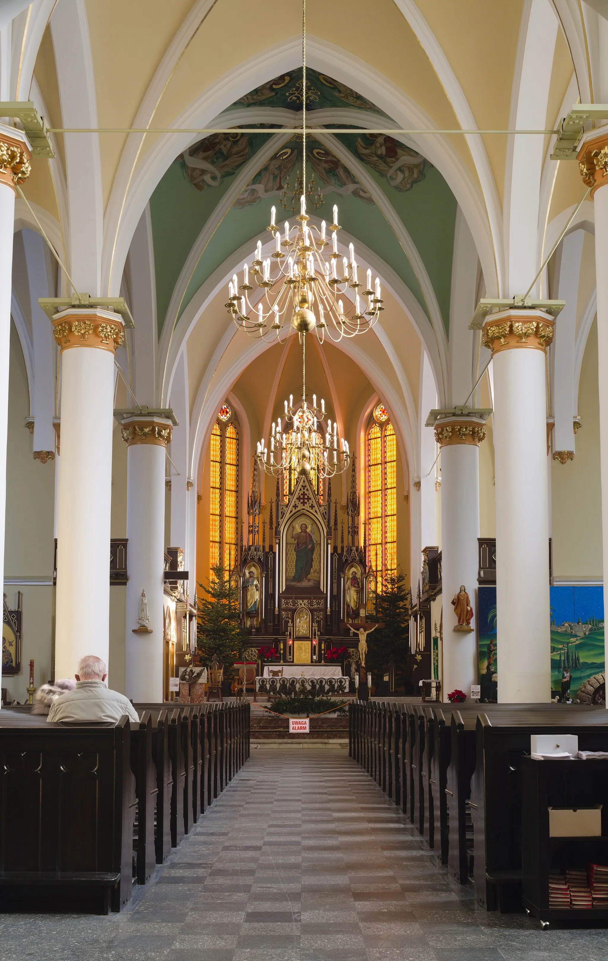 Photo showing: wnętrze kościoła Ścięcia św. Jana Chrzciciela w Rudzie Śląskiej, nawa główna