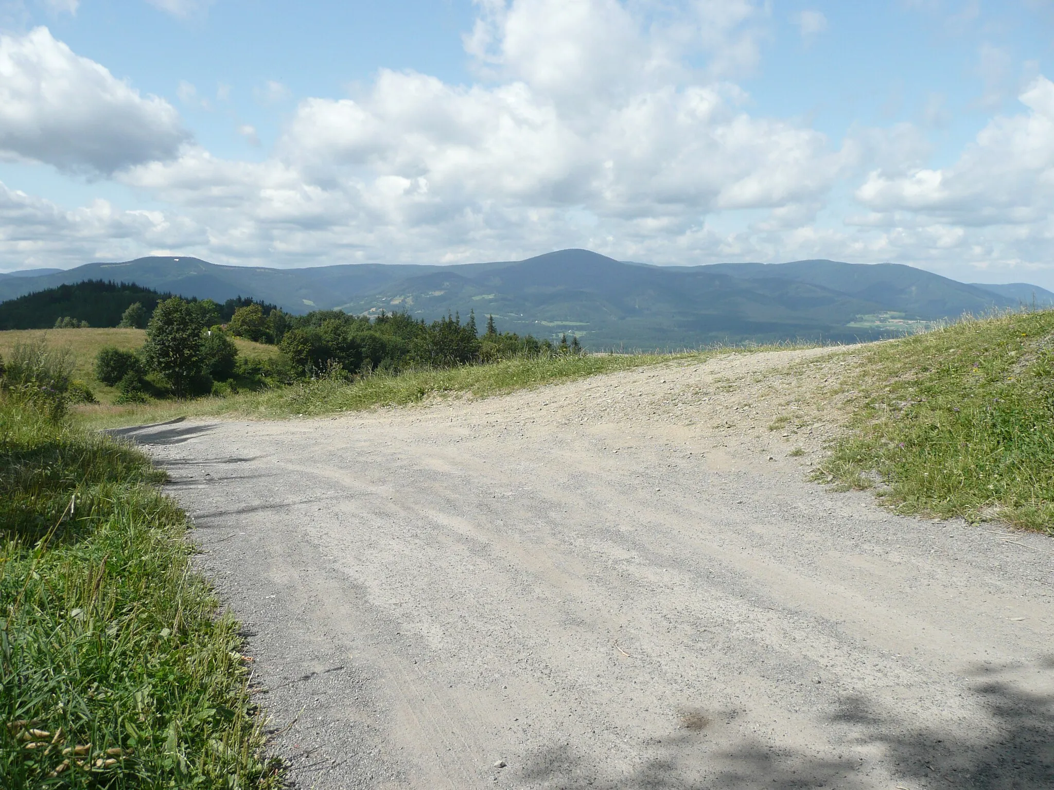 Photo showing: Beskydy Javorový a Ostrý