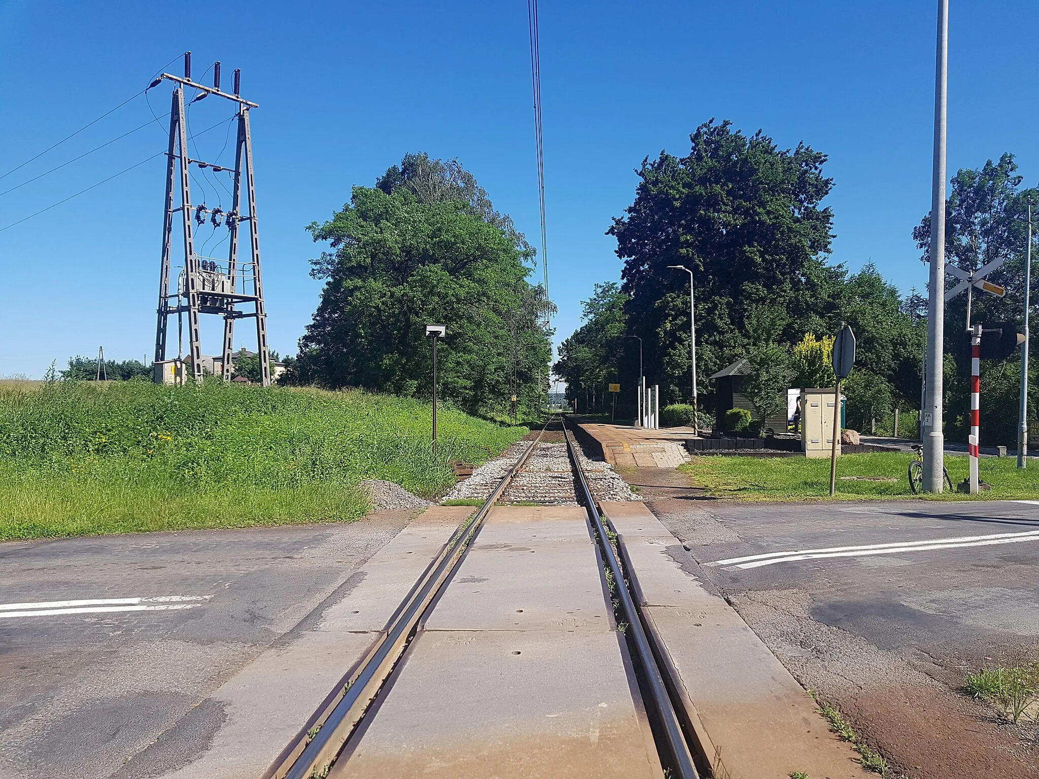 Photo showing: Train stop in Łuków Śląski, Poland