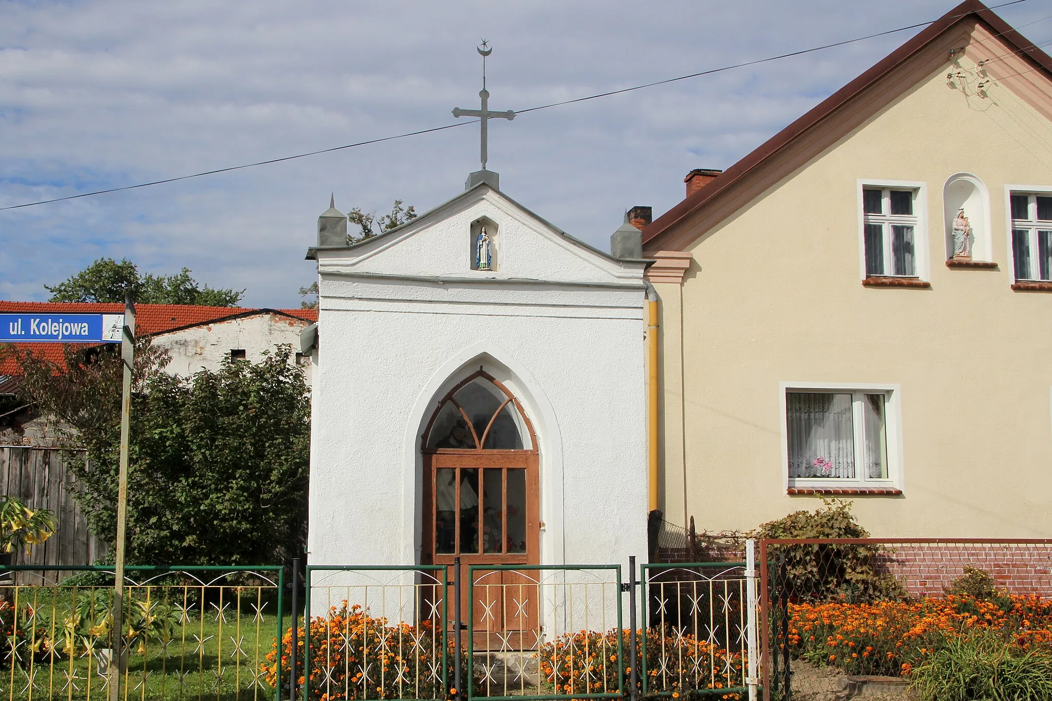 Photo showing: Dzielawy (dodatkowa nazwa w j. niem. Dzielau)- wieś w Polsce położona w województwie opolskim, w powiecie kędzierzyńsko-kozielskim, w gminie Polska Cerekiew.